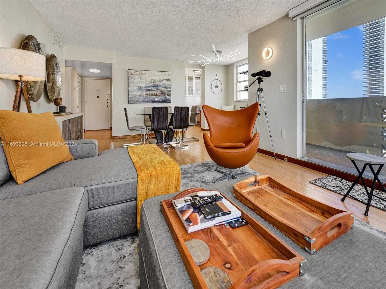 Small Image of 1833 SOUTH OCEAN DR #1702, Hallandale Beach Number 15