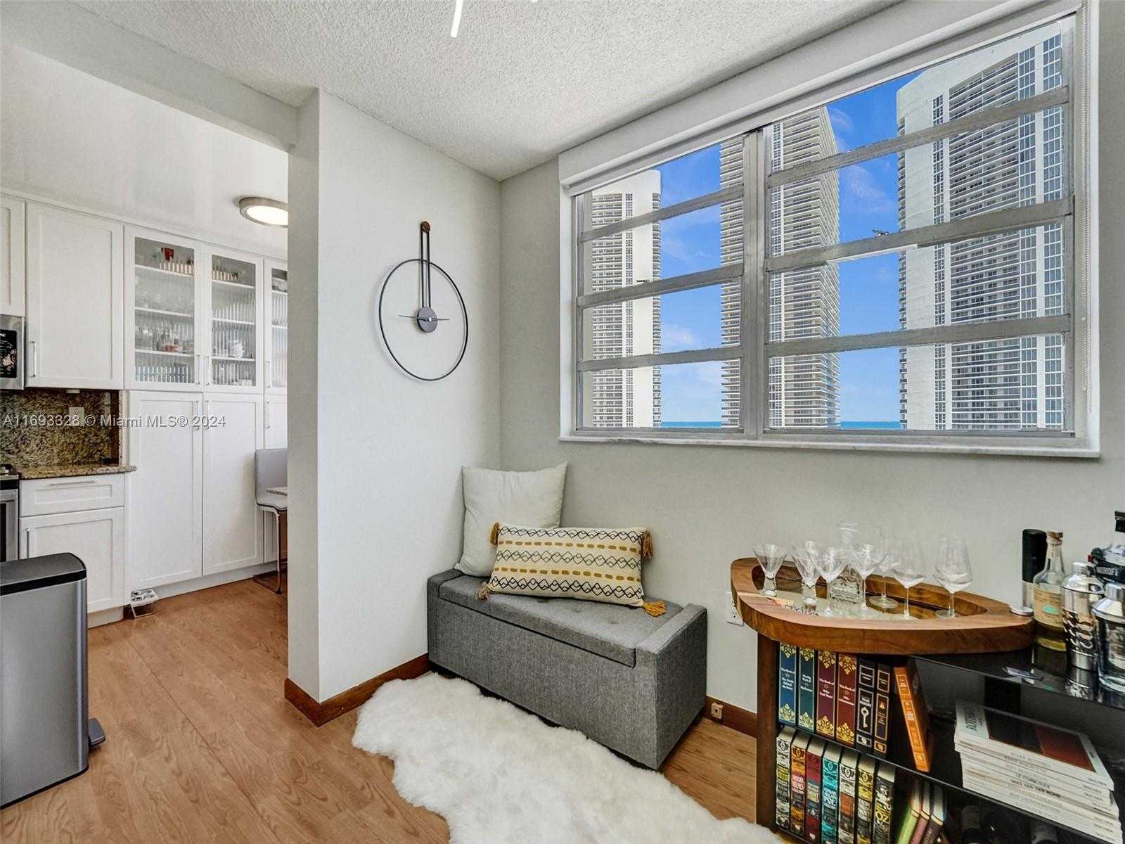 Small Image of 1833 SOUTH OCEAN DR #1702, Hallandale Beach Number 17