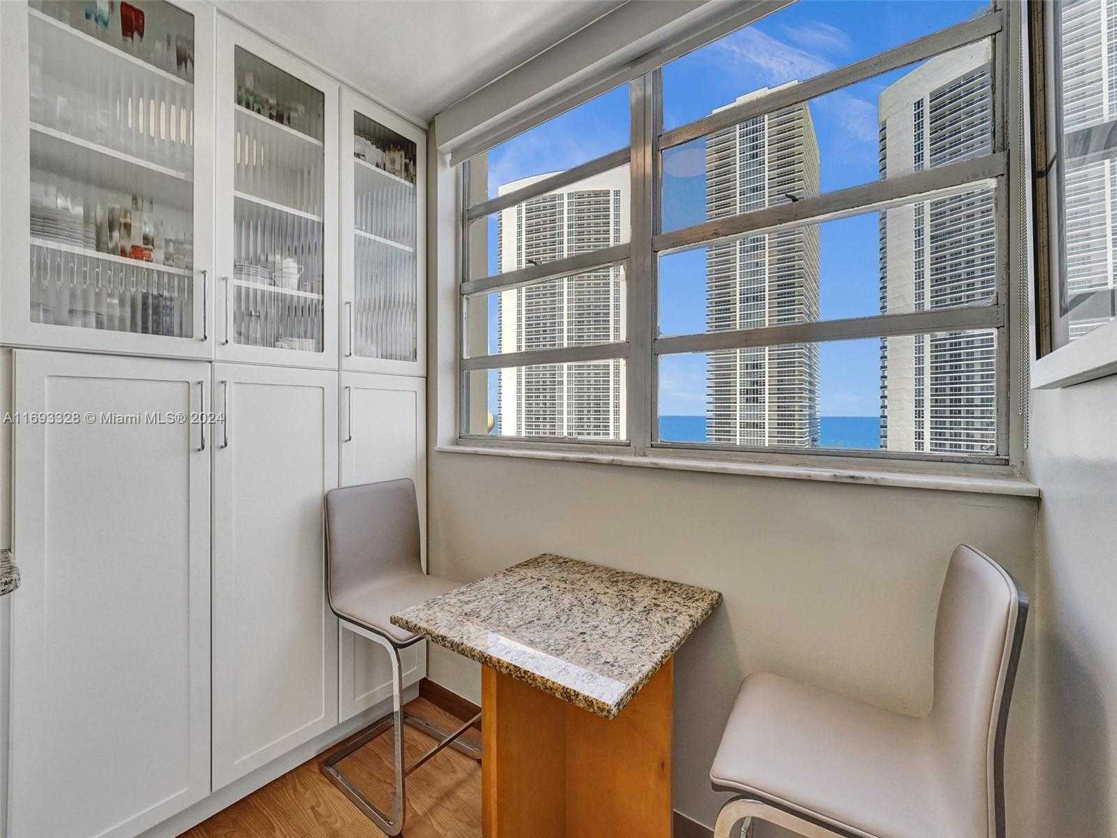 Small Image of 1833 SOUTH OCEAN DR #1702, Hallandale Beach Number 18