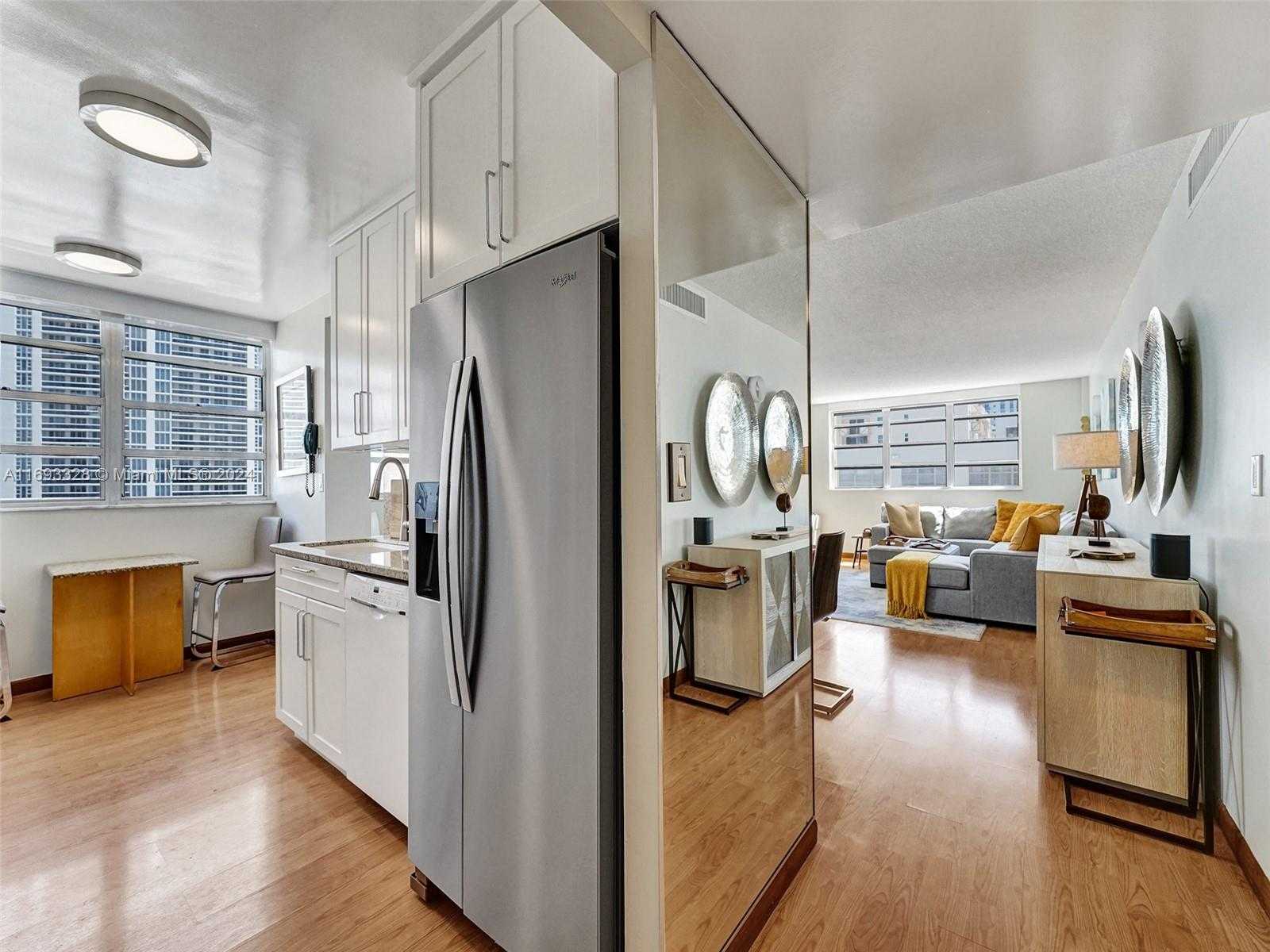 Small Image of 1833 SOUTH OCEAN DR #1702, Hallandale Beach Number 3