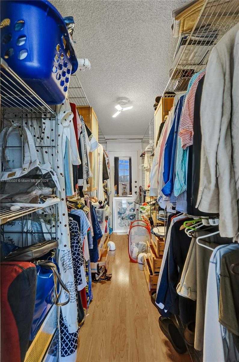 Small Image of 1833 SOUTH OCEAN DR #1702, Hallandale Beach Number 36