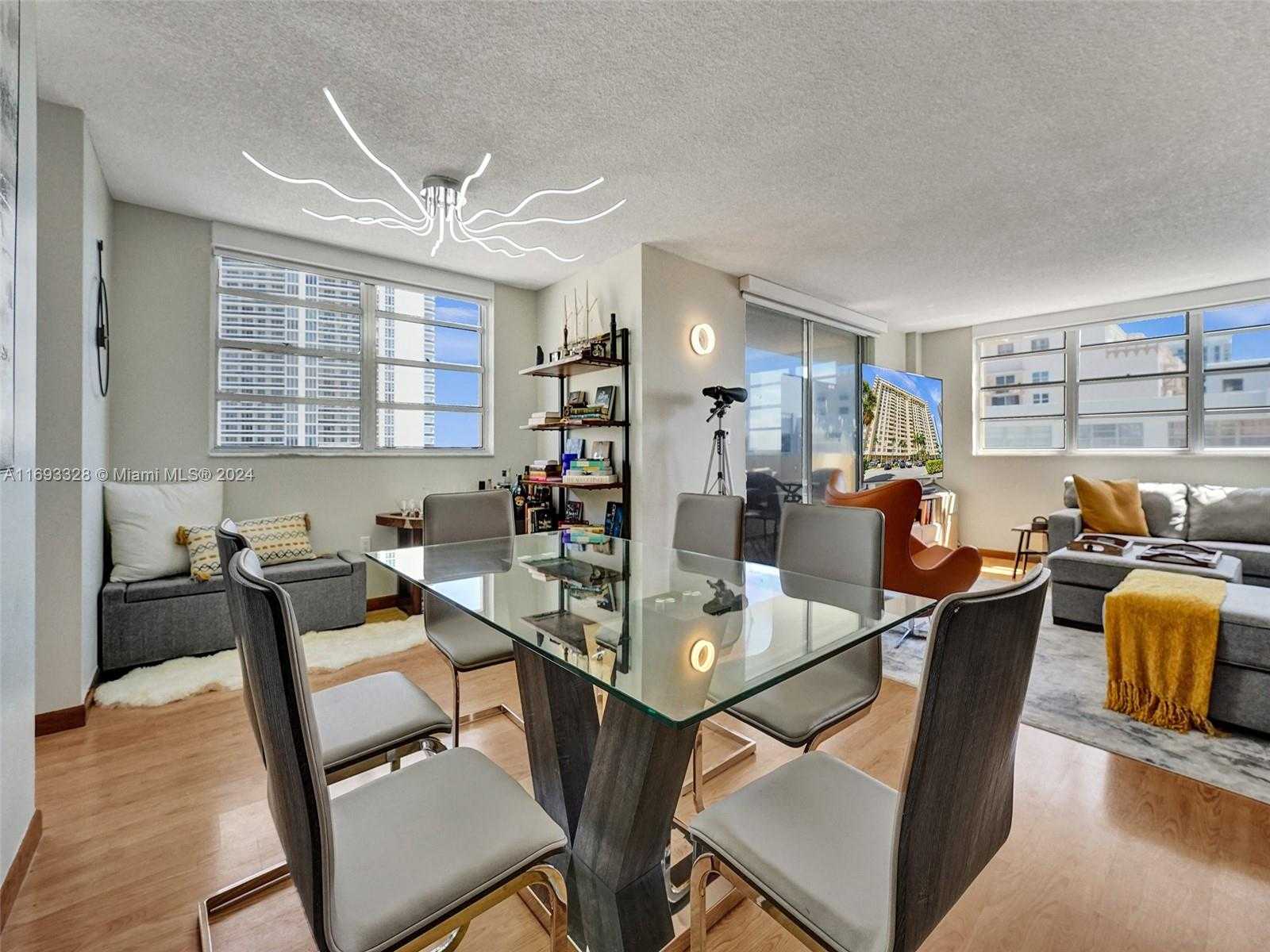 Small Image of 1833 SOUTH OCEAN DR #1702, Hallandale Beach Number 4