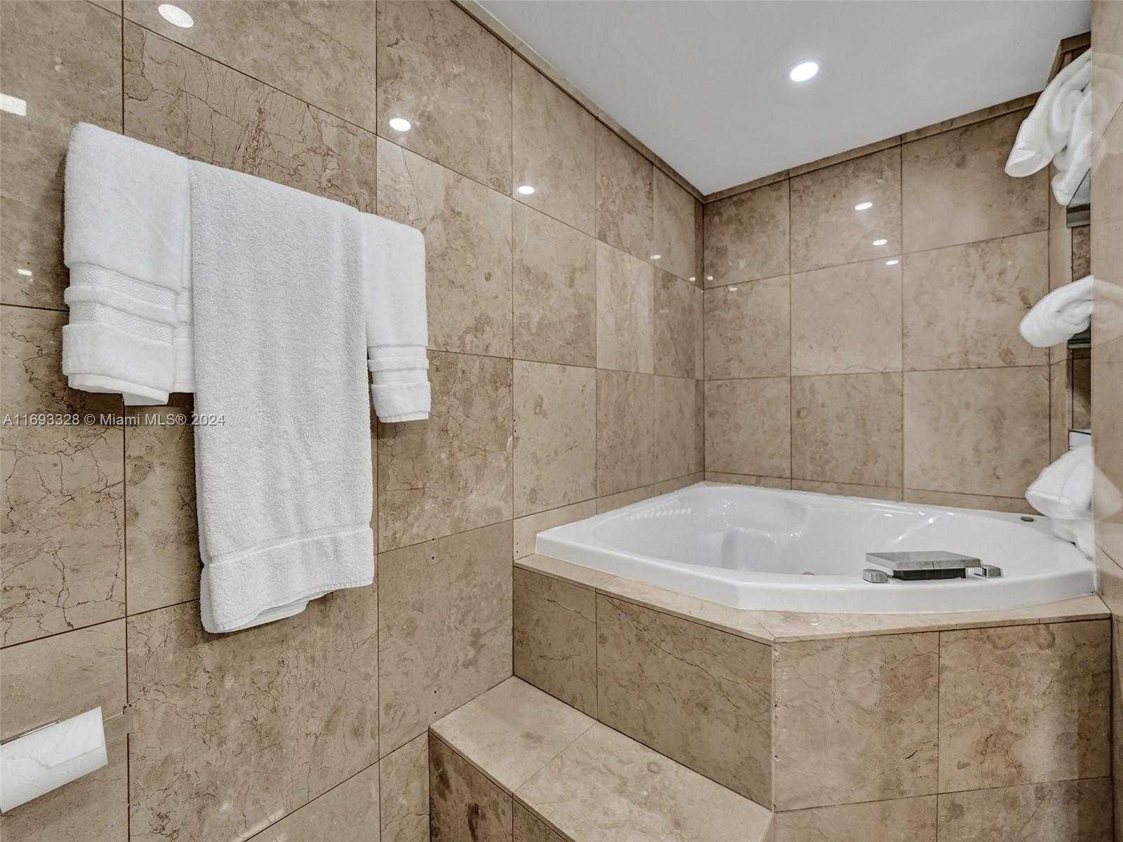 Small Image of 1833 SOUTH OCEAN DR #1702, Hallandale Beach Number 40