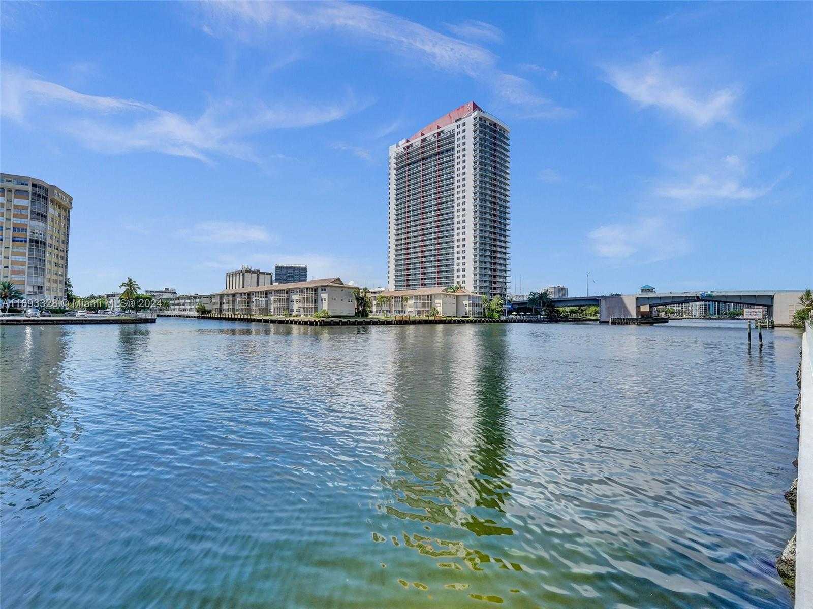 Small Image of 1833 SOUTH OCEAN DR #1702, Hallandale Beach Number 62