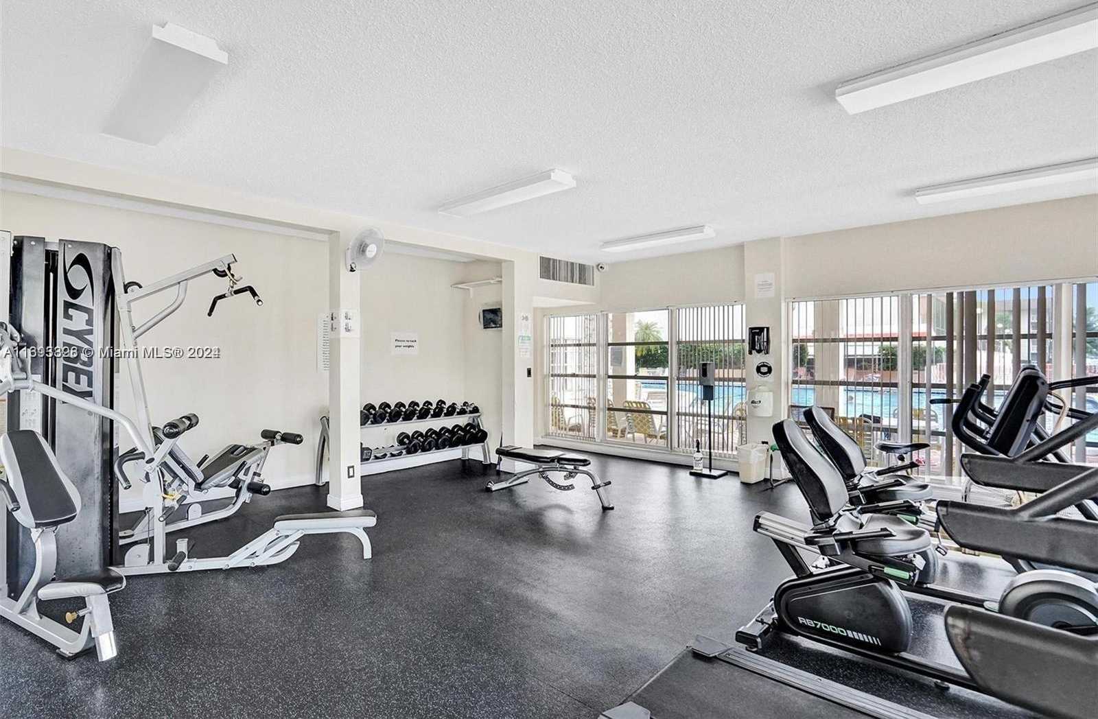 Small Image of 1833 SOUTH OCEAN DR #1702, Hallandale Beach Number 74