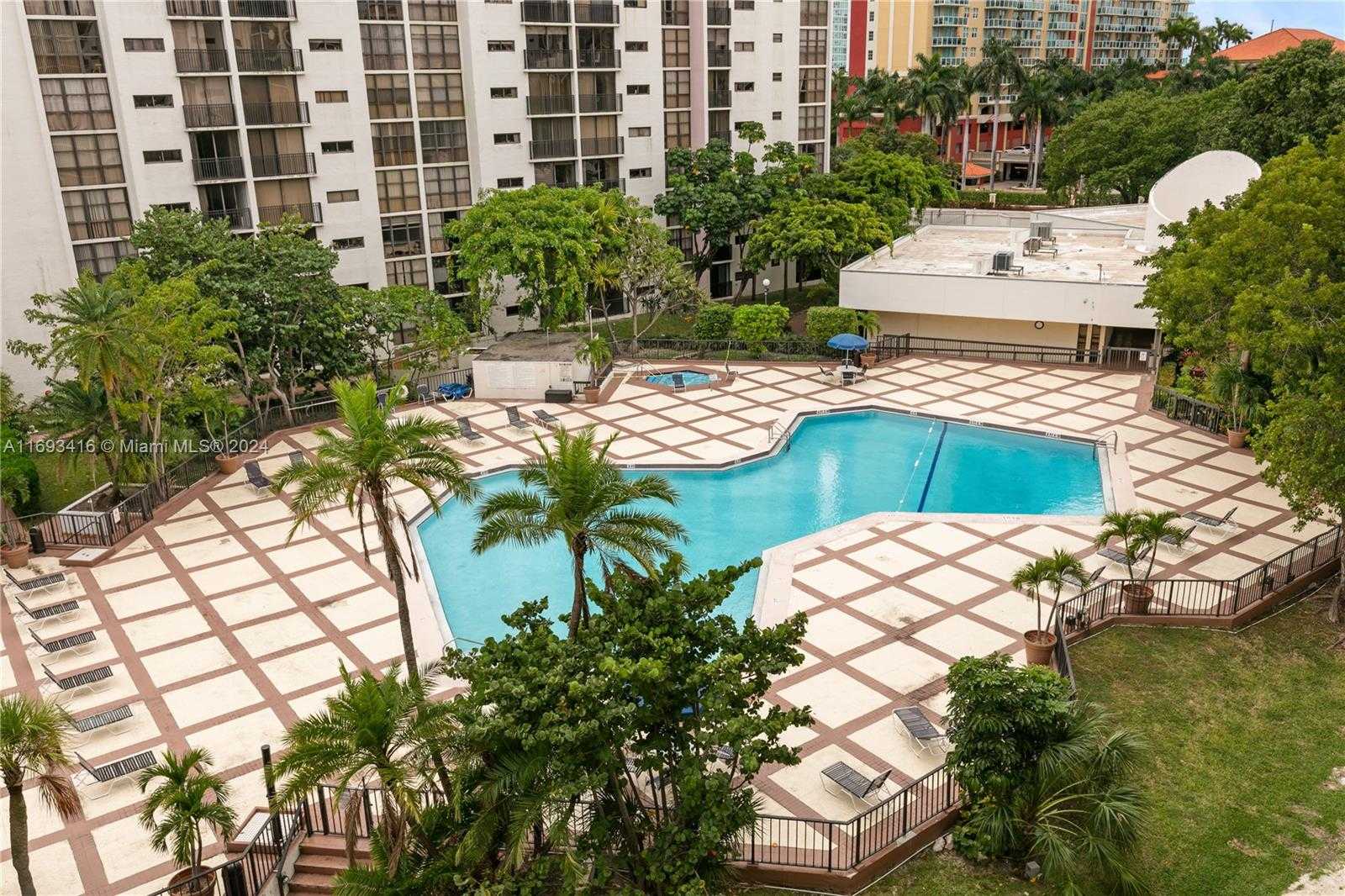 Small Image of 17011 NORTH BAY RD #612, Sunny Isles Beach Number 31