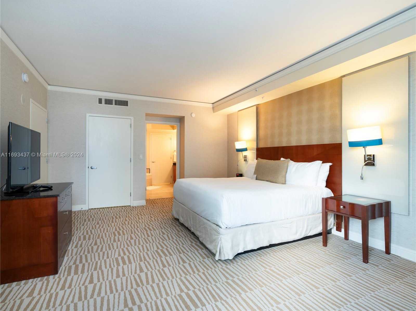 Small Image of 18001 COLLINS AVE #714-715, Sunny Isles Beach Number 21