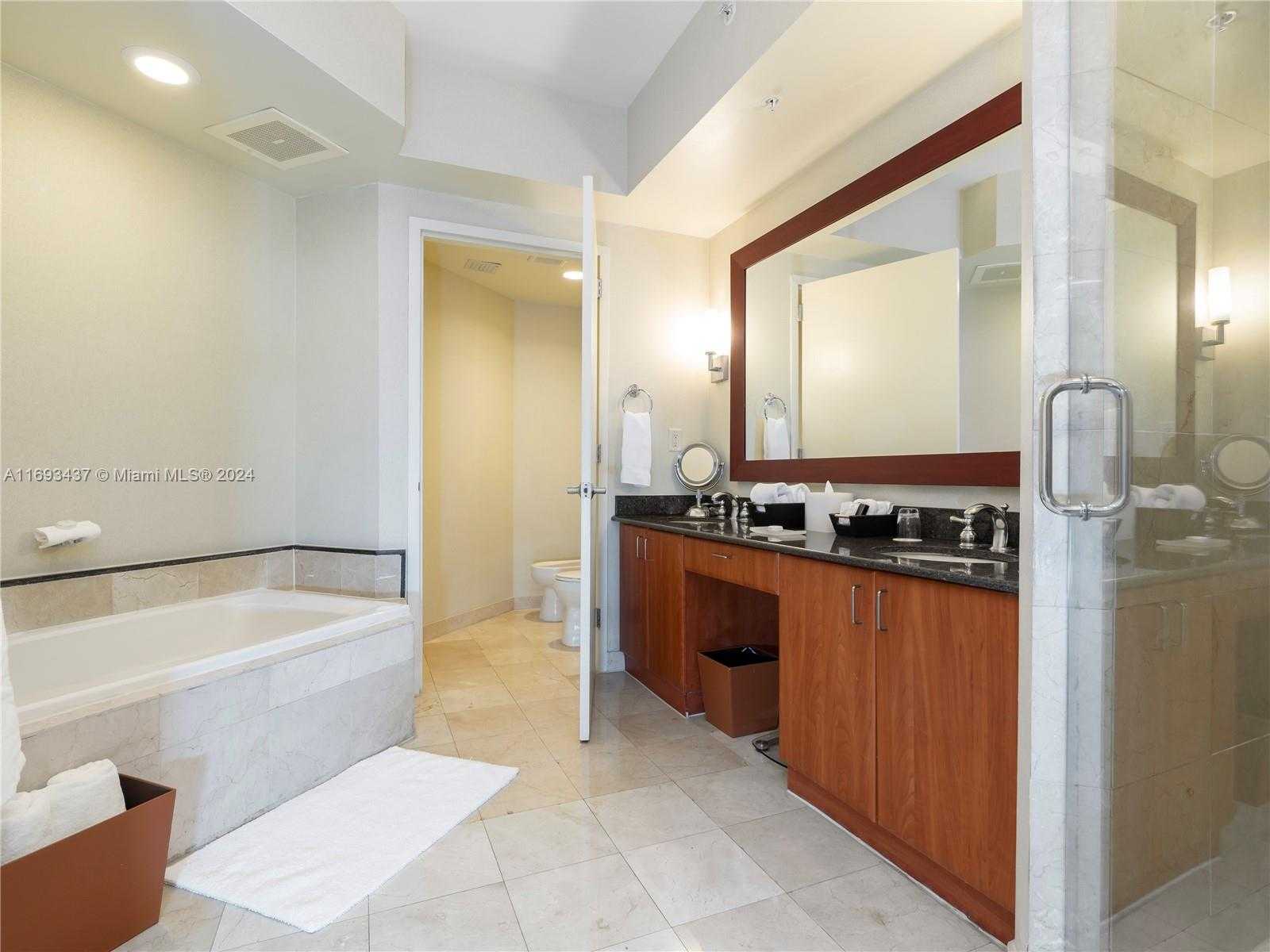 Small Image of 18001 COLLINS AVE #714-715, Sunny Isles Beach Number 22