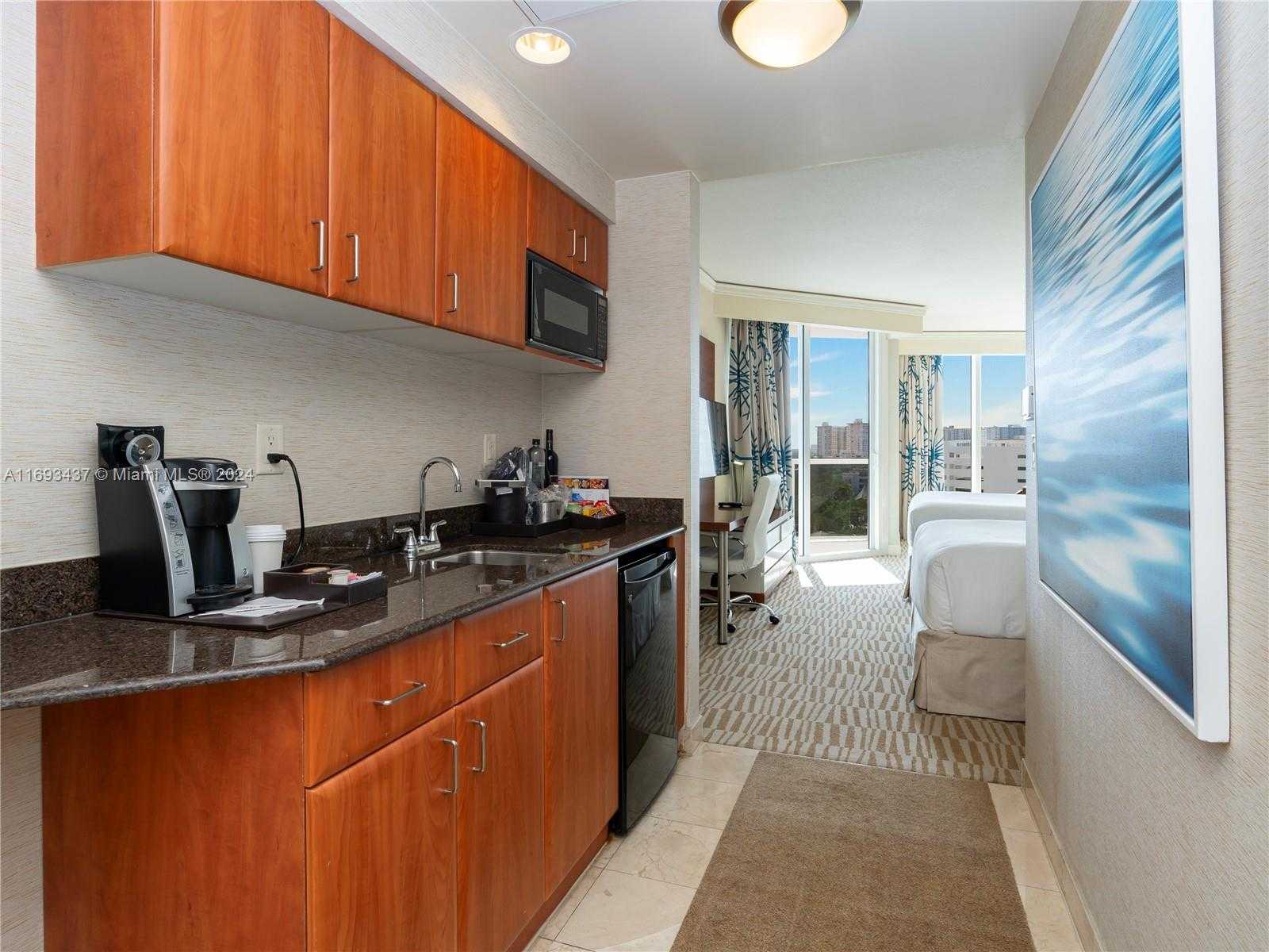 Small Image of 18001 COLLINS AVE #714-715, Sunny Isles Beach Number 33