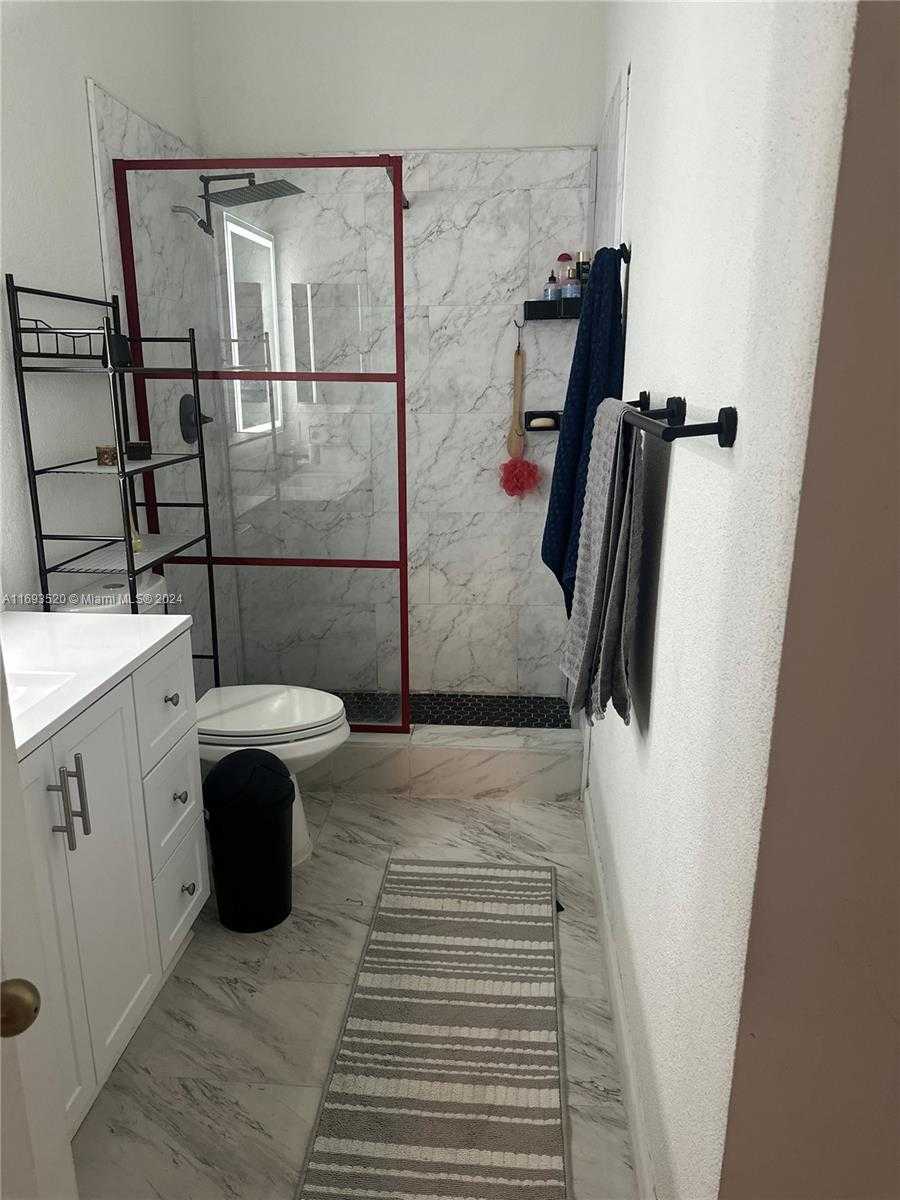 Imagen de Pequeño Objeto