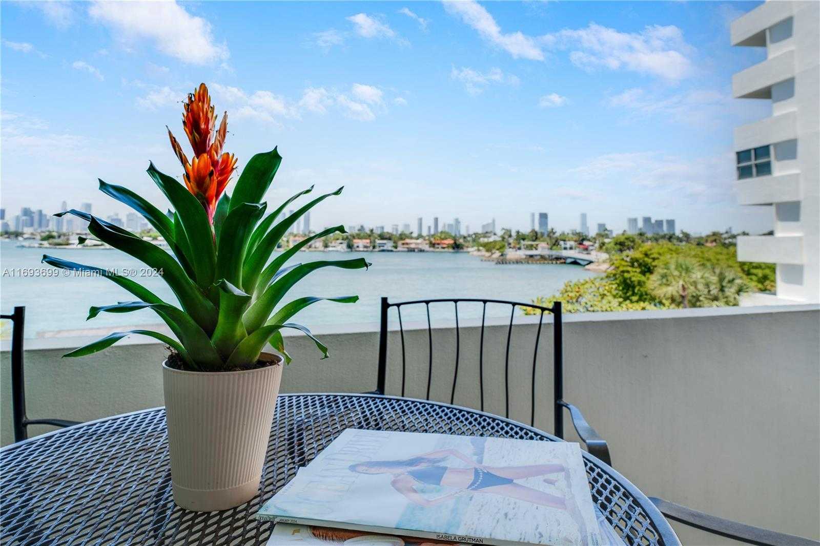 Small Image of 5 ISLAND AVE #3C, Miami Beach Number 24