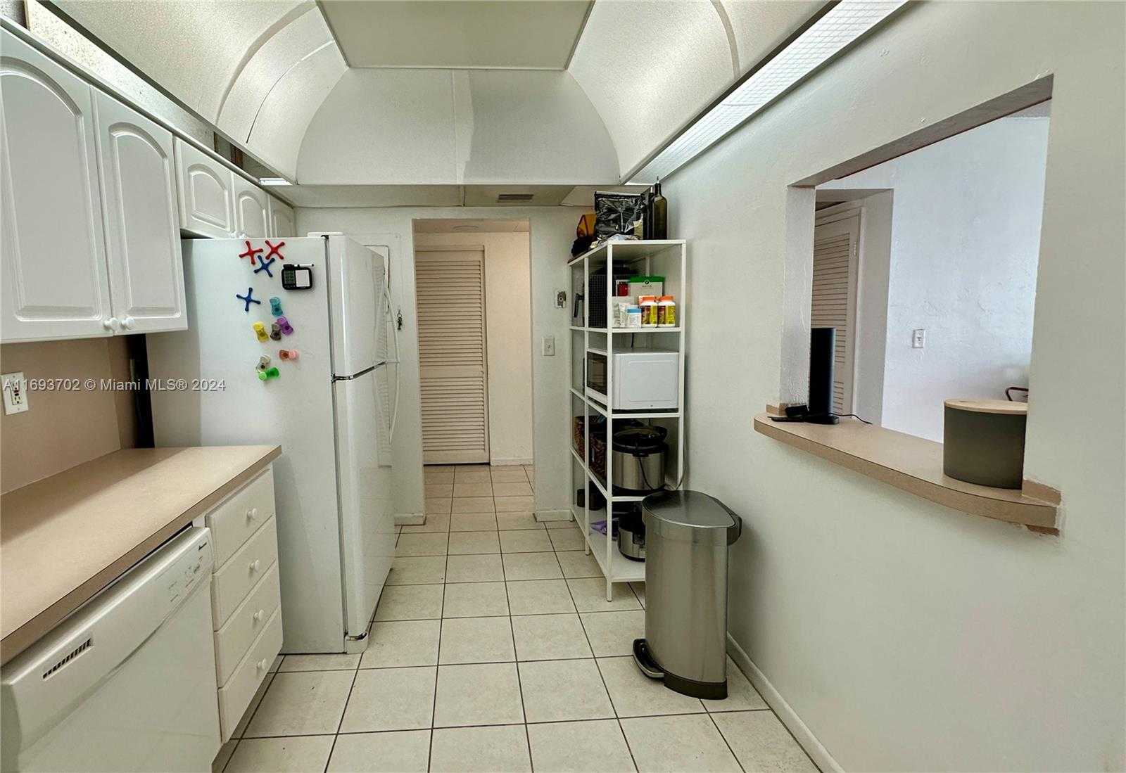 Small Image of 19380 COLLINS AVE #1425, Sunny Isles Beach Number 10