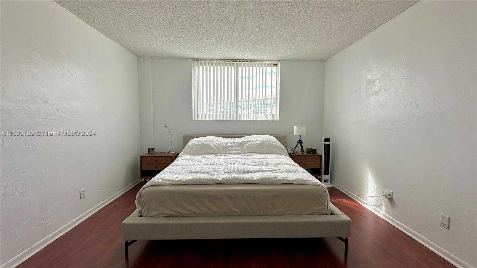Small Image of 19380 COLLINS AVE #1425, Sunny Isles Beach Number 12