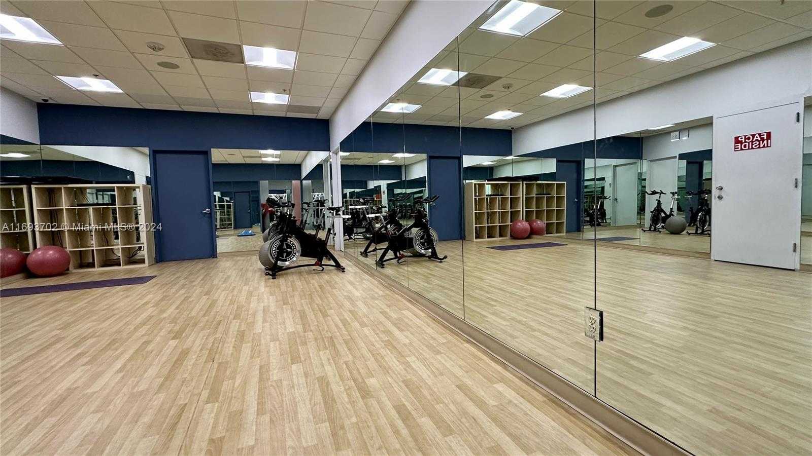 Small Image of 19380 COLLINS AVE #1425, Sunny Isles Beach Number 23