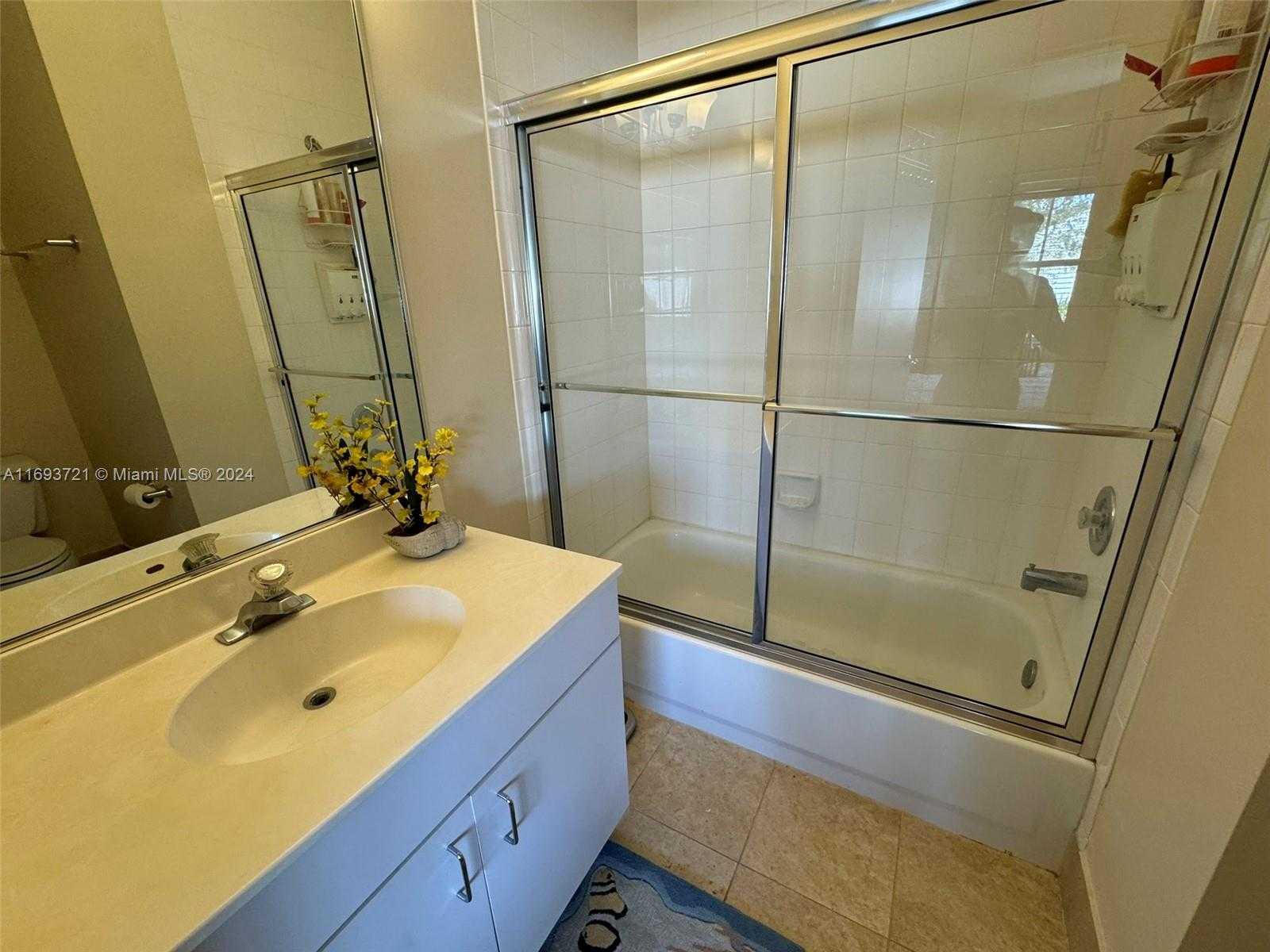 Small Image of 17330 BERMUDA VILLAGE DR, Boca Raton Number 28