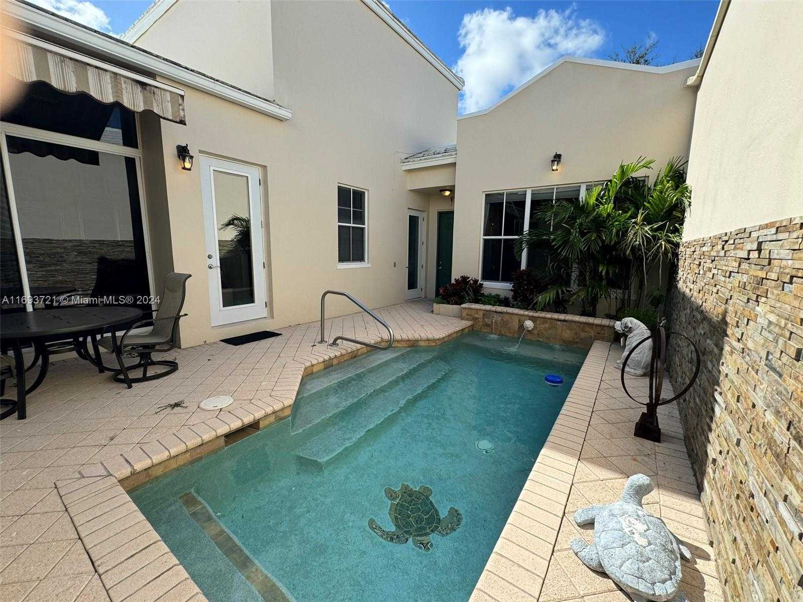 Small Image of 17330 BERMUDA VILLAGE DR, Boca Raton Number 5