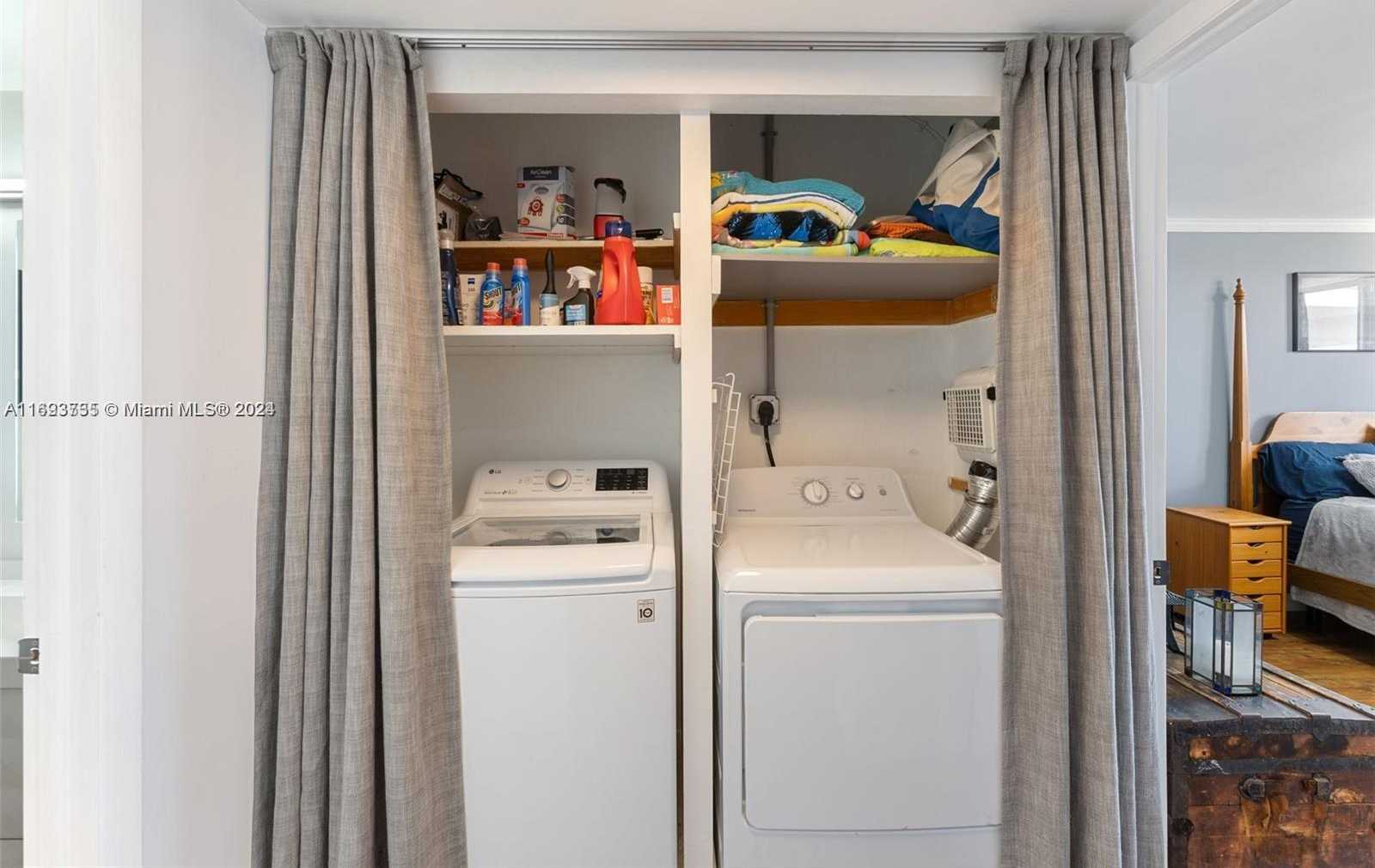 Small Image of 1080 94TH ST #612, Bay Harbor Islands Number 10