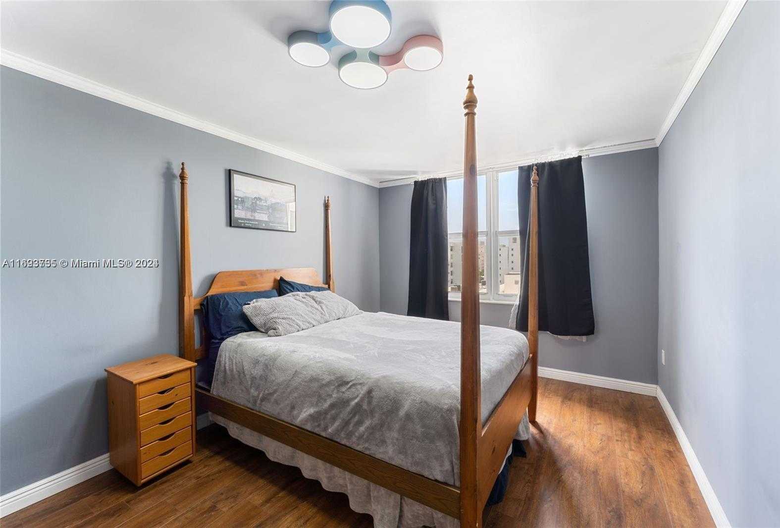 Small Image of 1080 94TH ST #612, Bay Harbor Islands Number 11