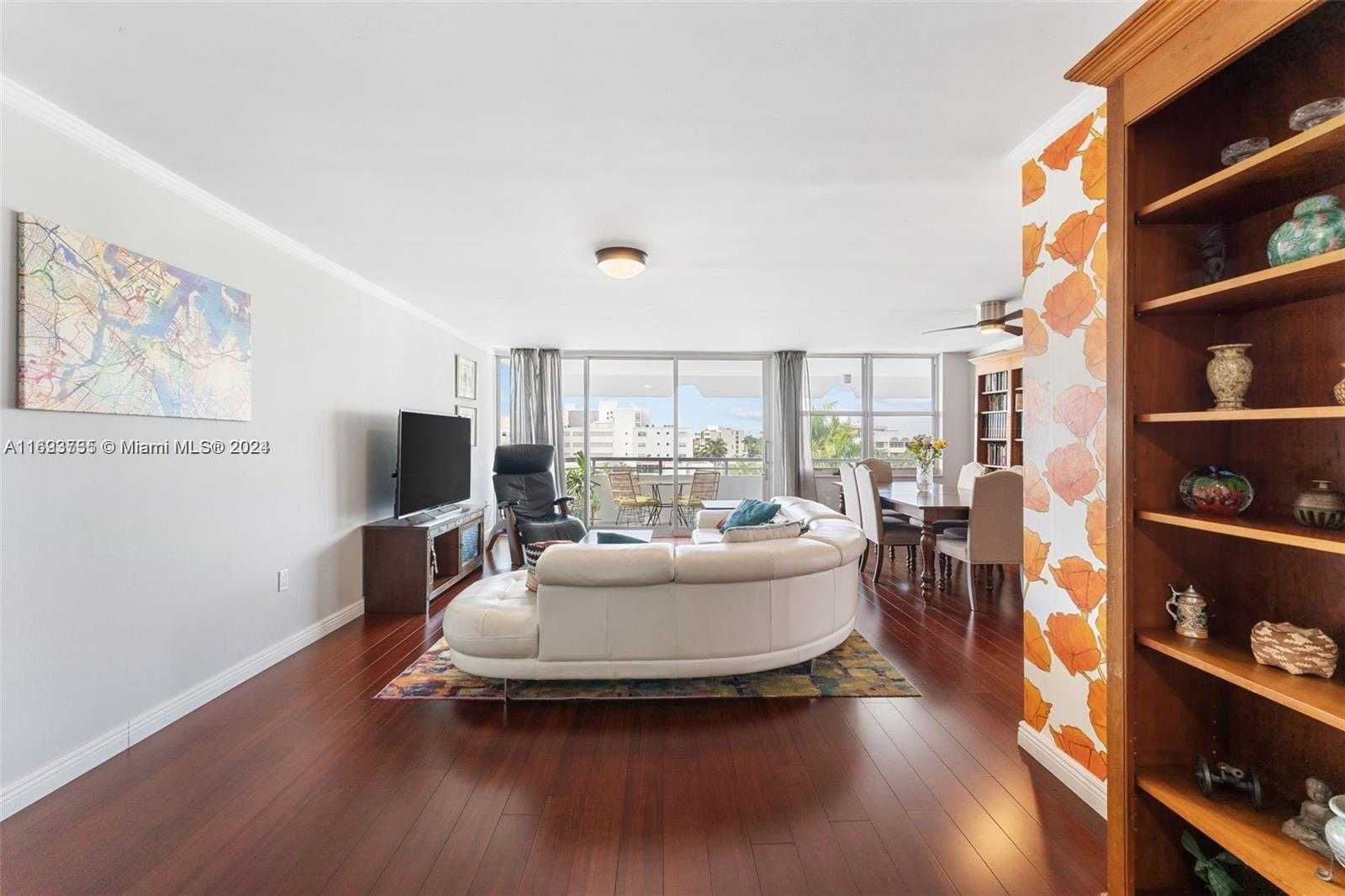 Small Image of 1080 94TH ST #612, Bay Harbor Islands Number 4