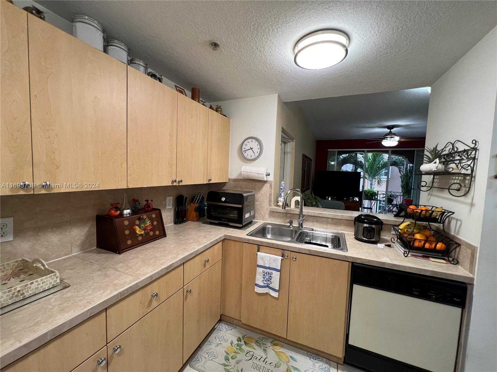 Small Image of 6520 NORTH WEST 114TH AVE #1621, Doral Number 15