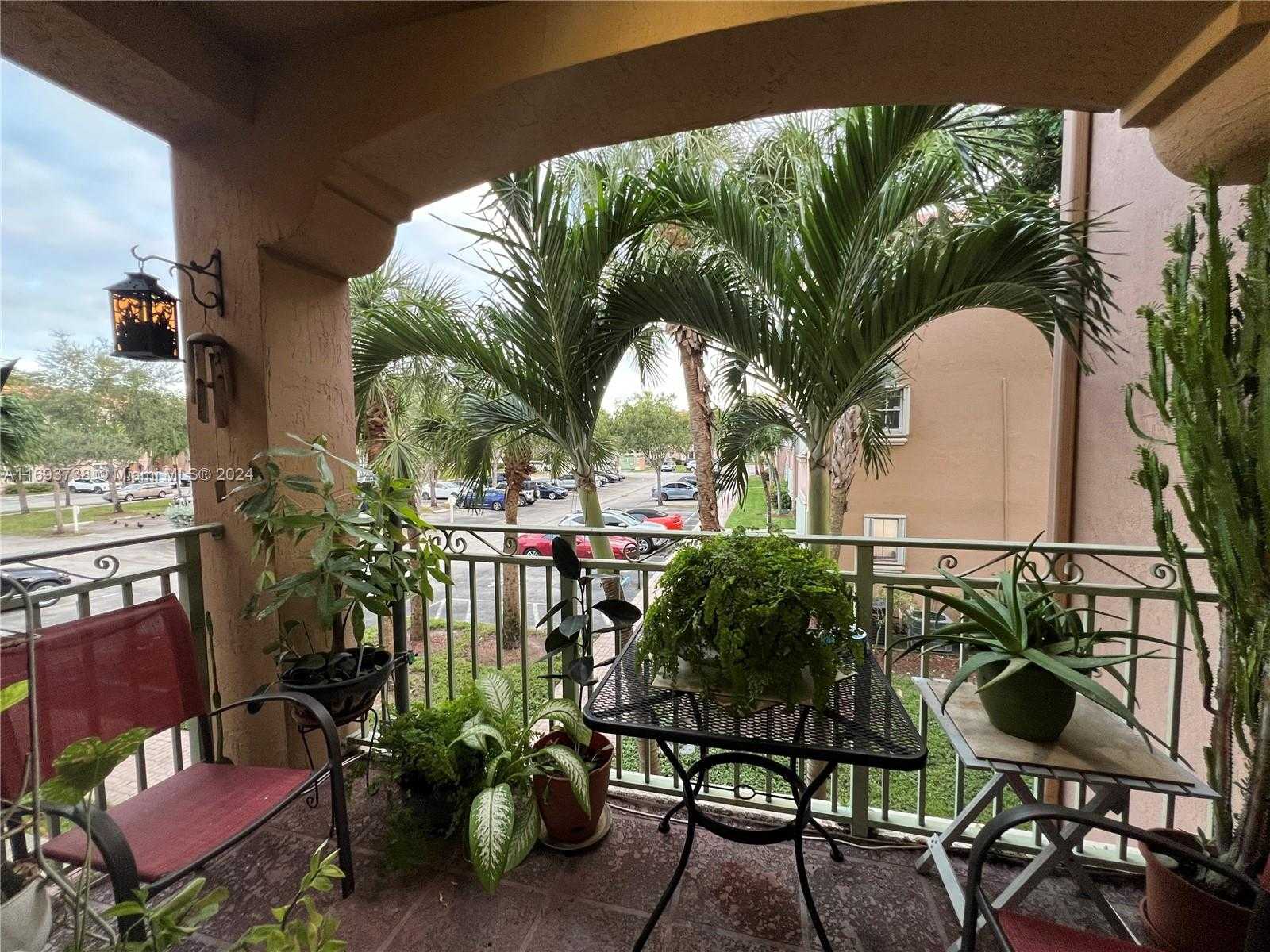 Small Image of 6520 NORTH WEST 114TH AVE #1621, Doral Number 4