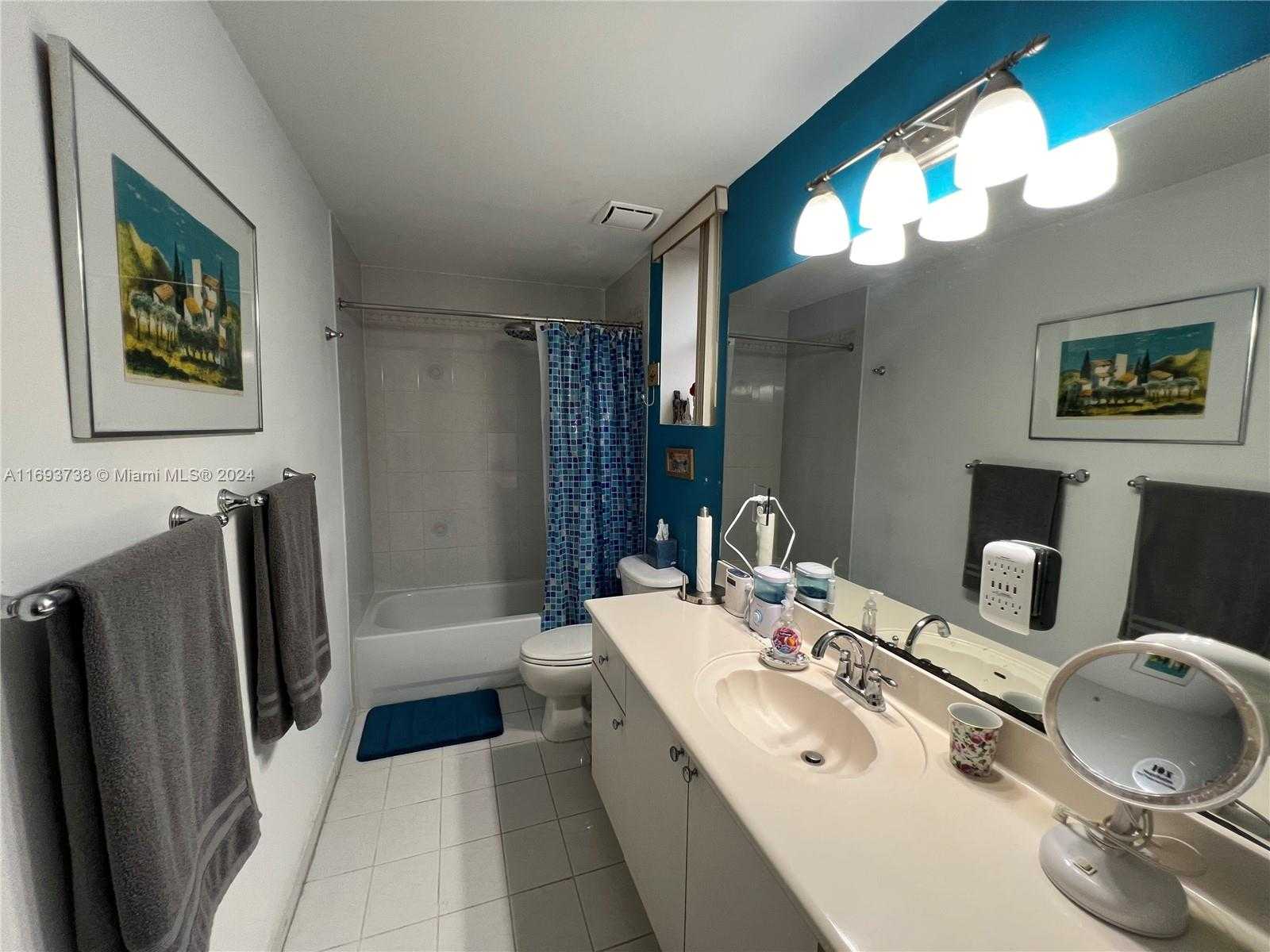 Small Image of 6520 NORTH WEST 114TH AVE #1621, Doral Number 7