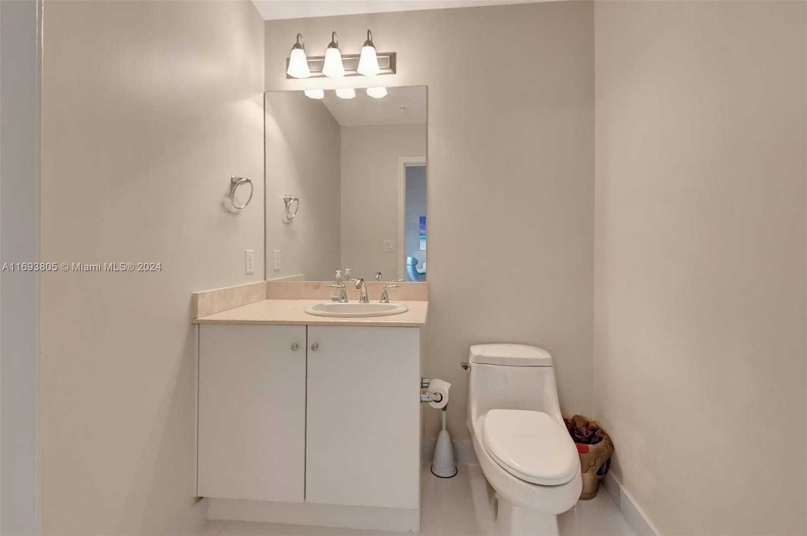 Small Image of 350 NORTH FEDERAL HWY #104S, Boynton Beach Number 11