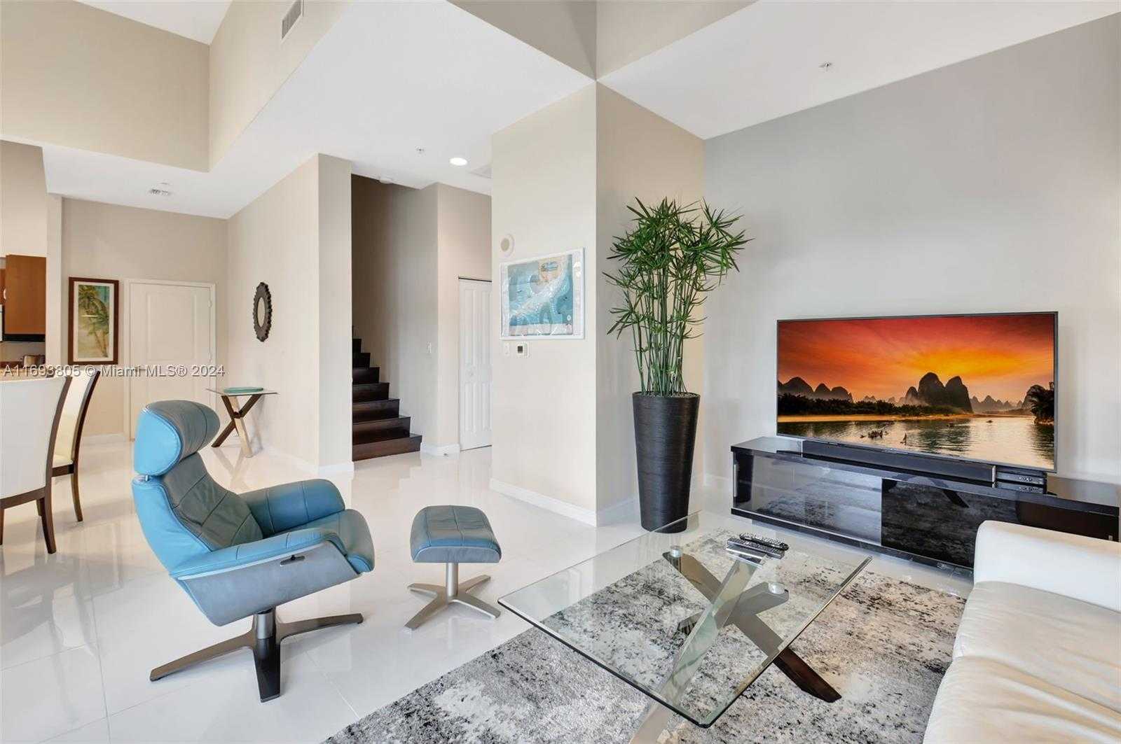 Small Image of 350 NORTH FEDERAL HWY #104S, Boynton Beach Number 3