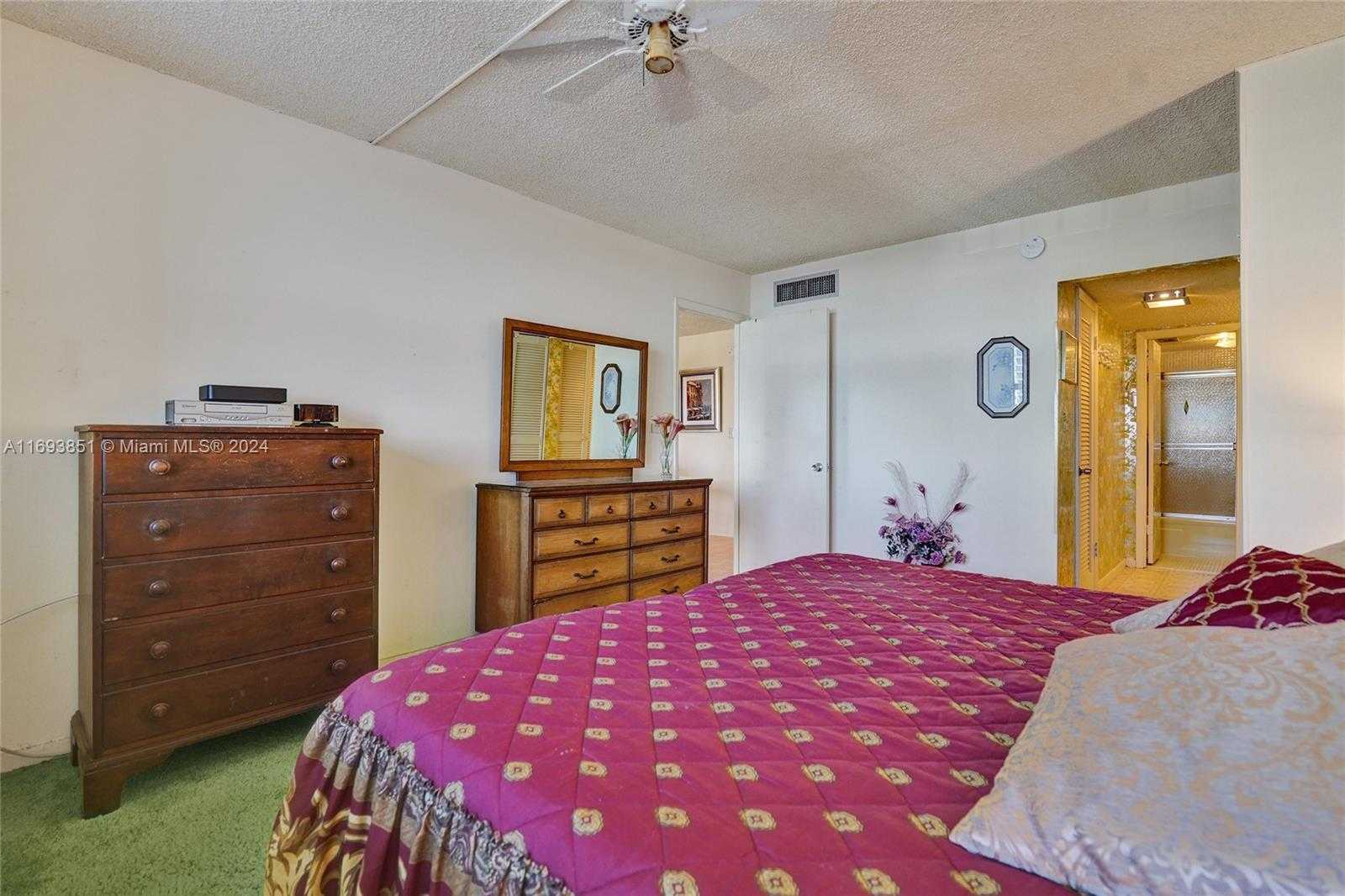 Small Image of 1400 SOUTH OCEAN DR #303, Hollywood Number 37