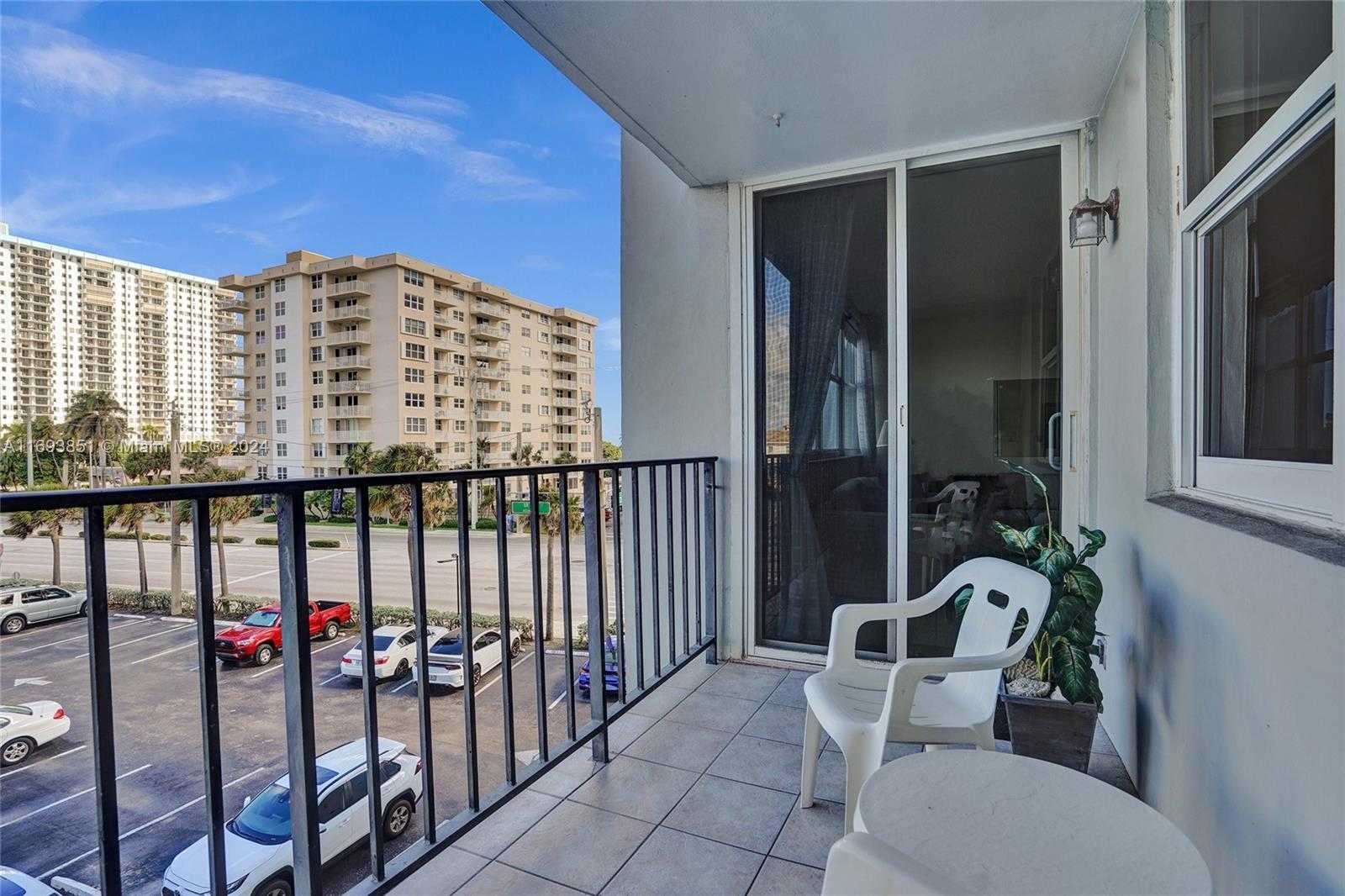 Small Image of 1400 SOUTH OCEAN DR #303, Hollywood Number 48
