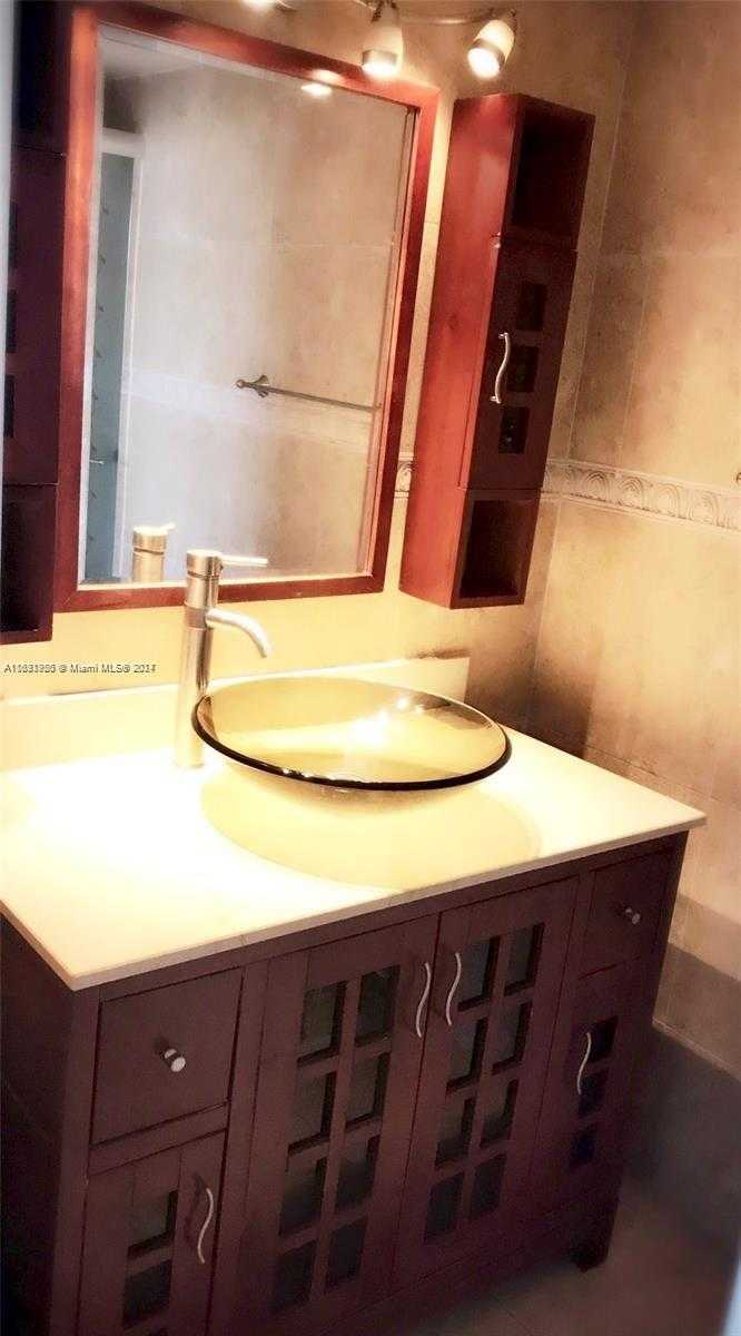 Small Image of 801 THREE ISLANDS BLVD #411, Hallandale Beach Number 10