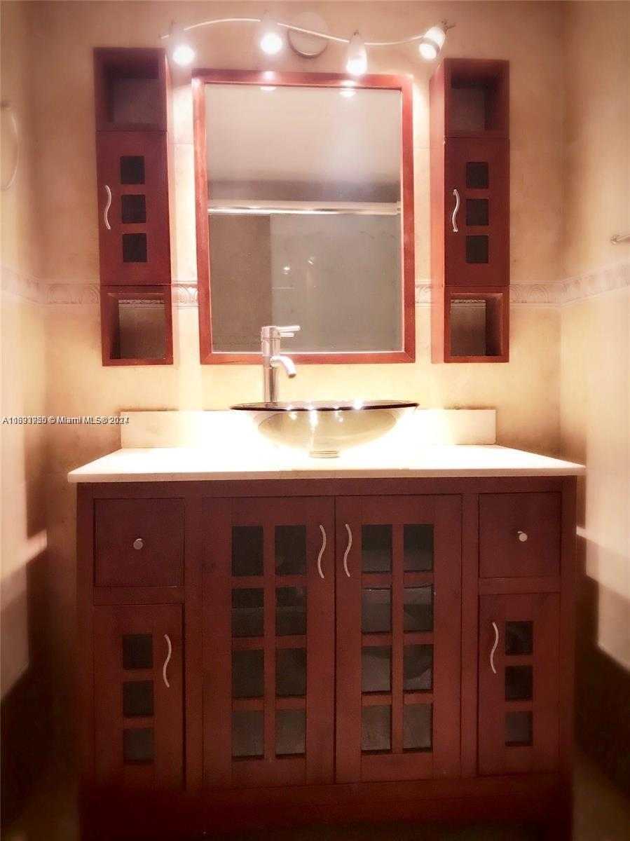 Small Image of 801 THREE ISLANDS BLVD #411, Hallandale Beach Number 11
