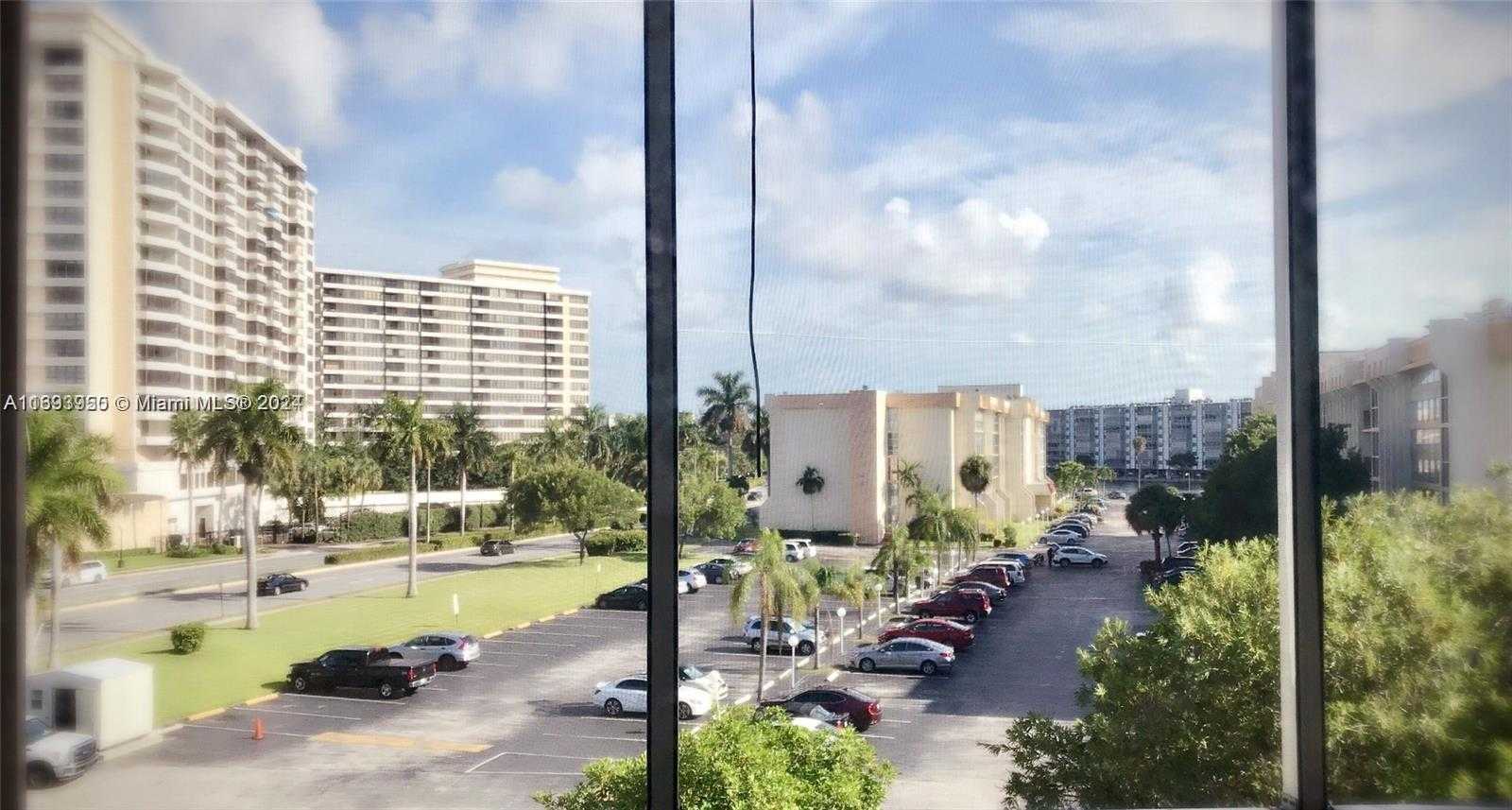 Small Image of 801 THREE ISLANDS BLVD #411, Hallandale Beach Number 15