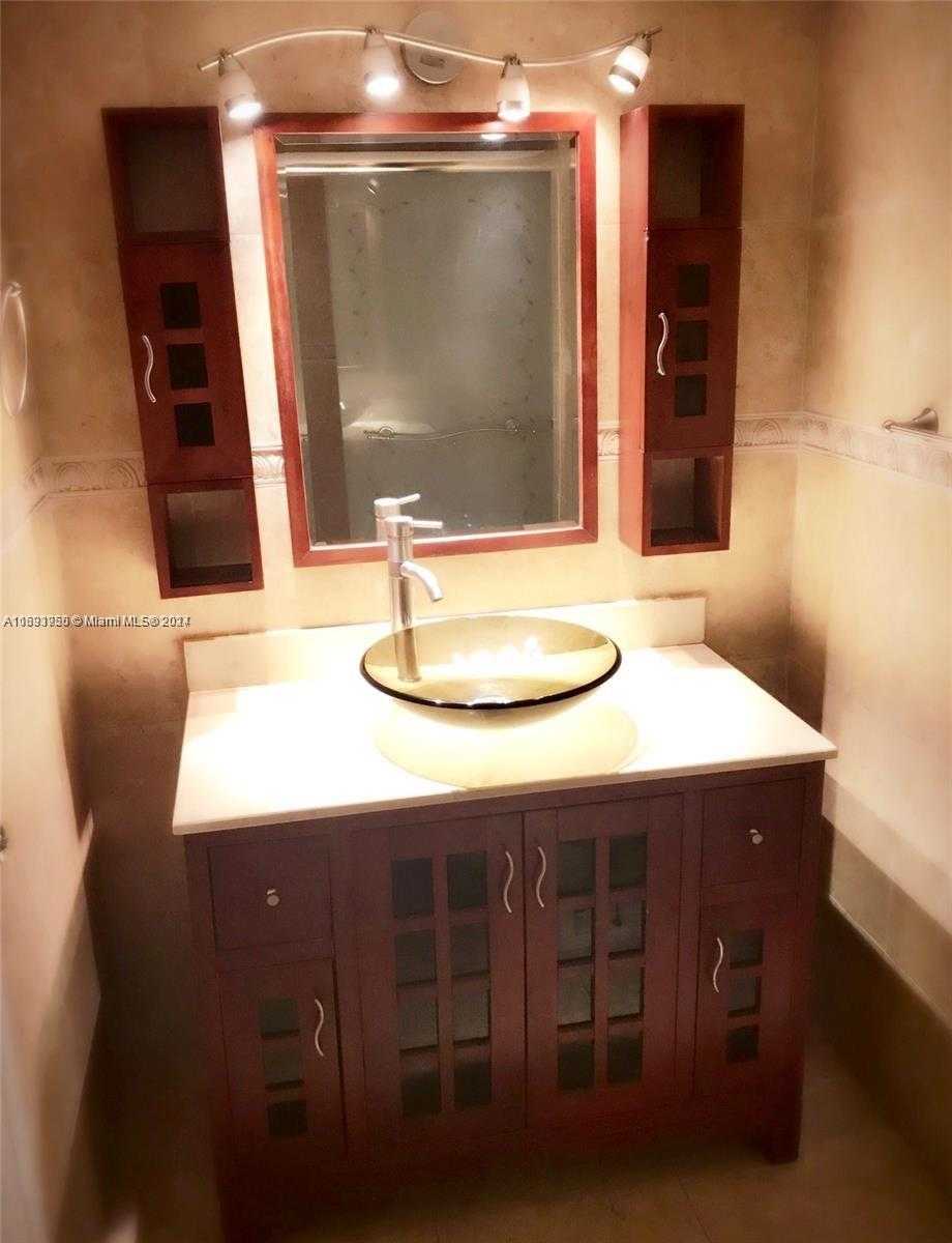 Small Image of 801 THREE ISLANDS BLVD #411, Hallandale Beach Number 9