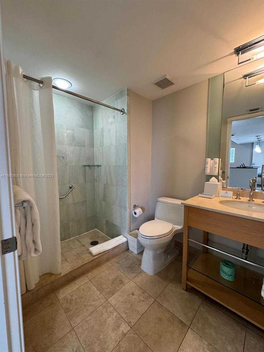 Small Image of 18683 COLLINS AVE #1107, Sunny Isles Beach Number 21