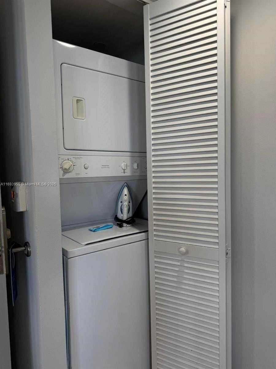 Small Image of 18683 COLLINS AVE #1107, Sunny Isles Beach Number 24