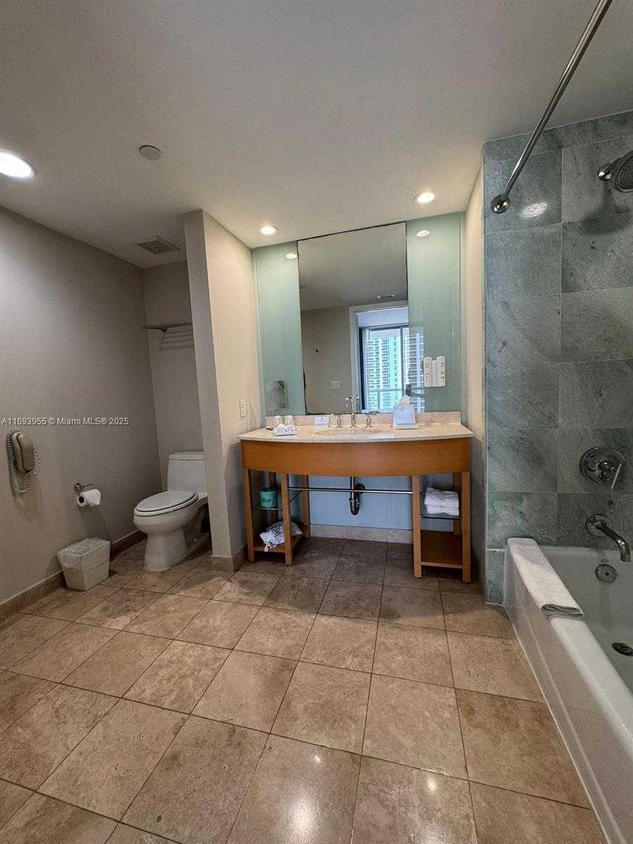 Small Image of 18683 COLLINS AVE #1107, Sunny Isles Beach Number 31