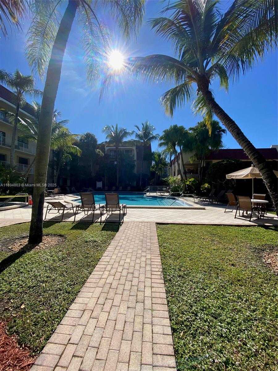 Small Image of 9301 SOUTH WEST 92ND AVE #A320, Miami Number 4