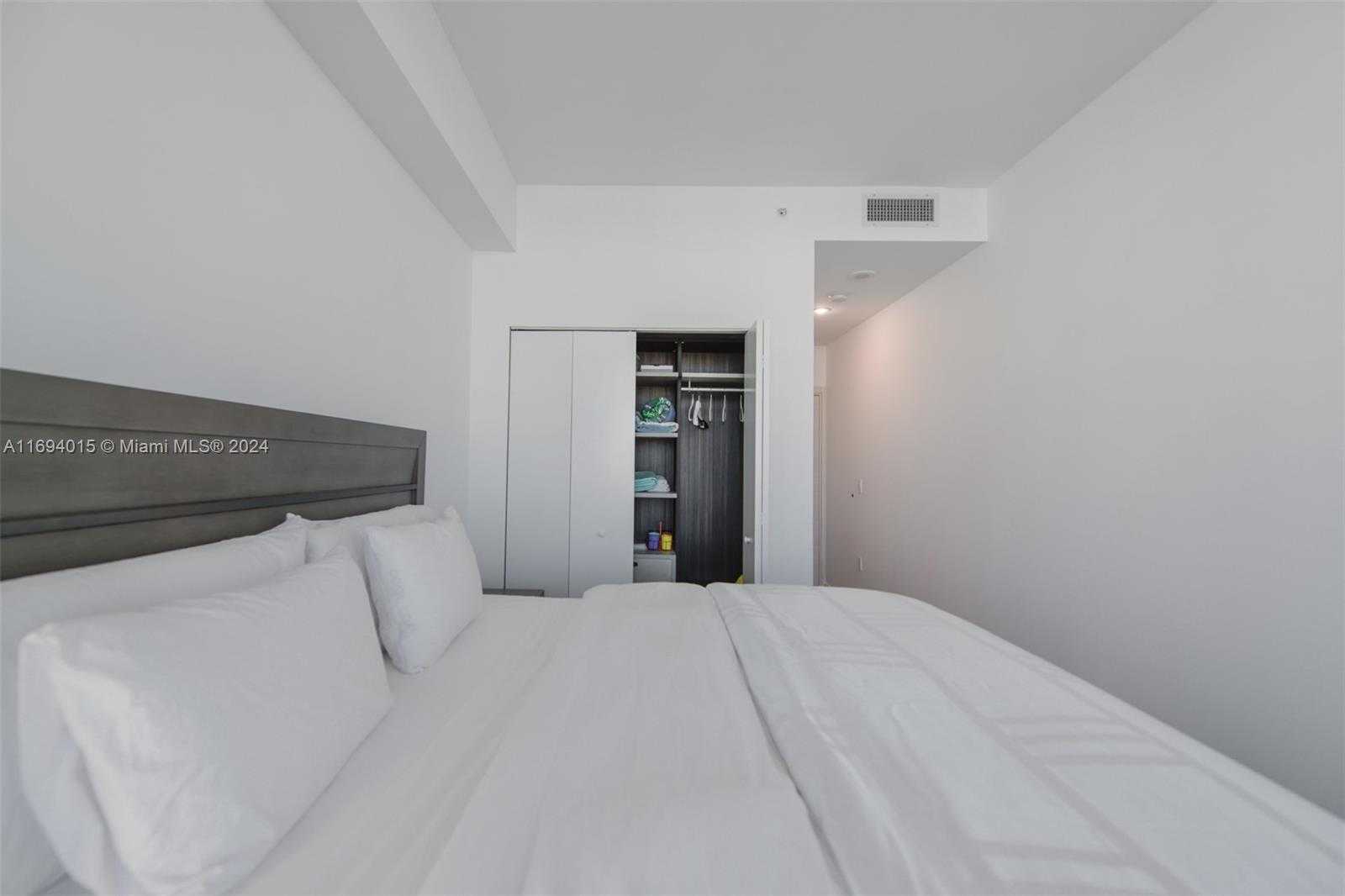 Small Image of 801 SOUTH MIAMI AVE #5309, Miami Number 21