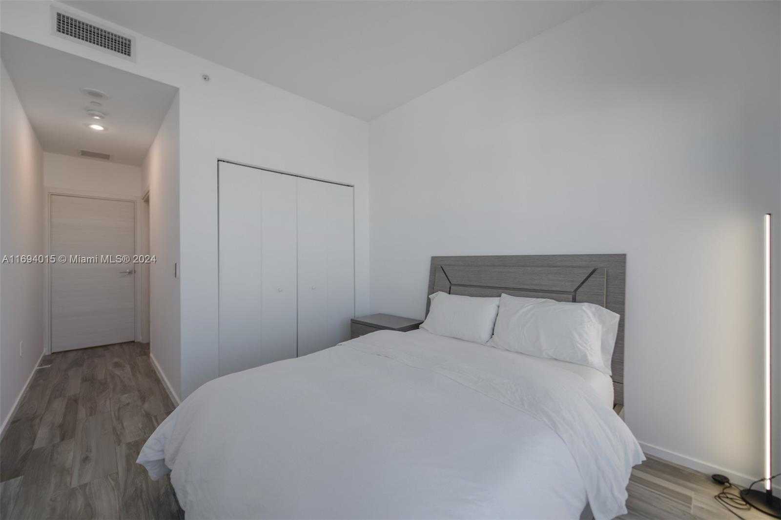 Small Image of 801 SOUTH MIAMI AVE #5309, Miami Number 27