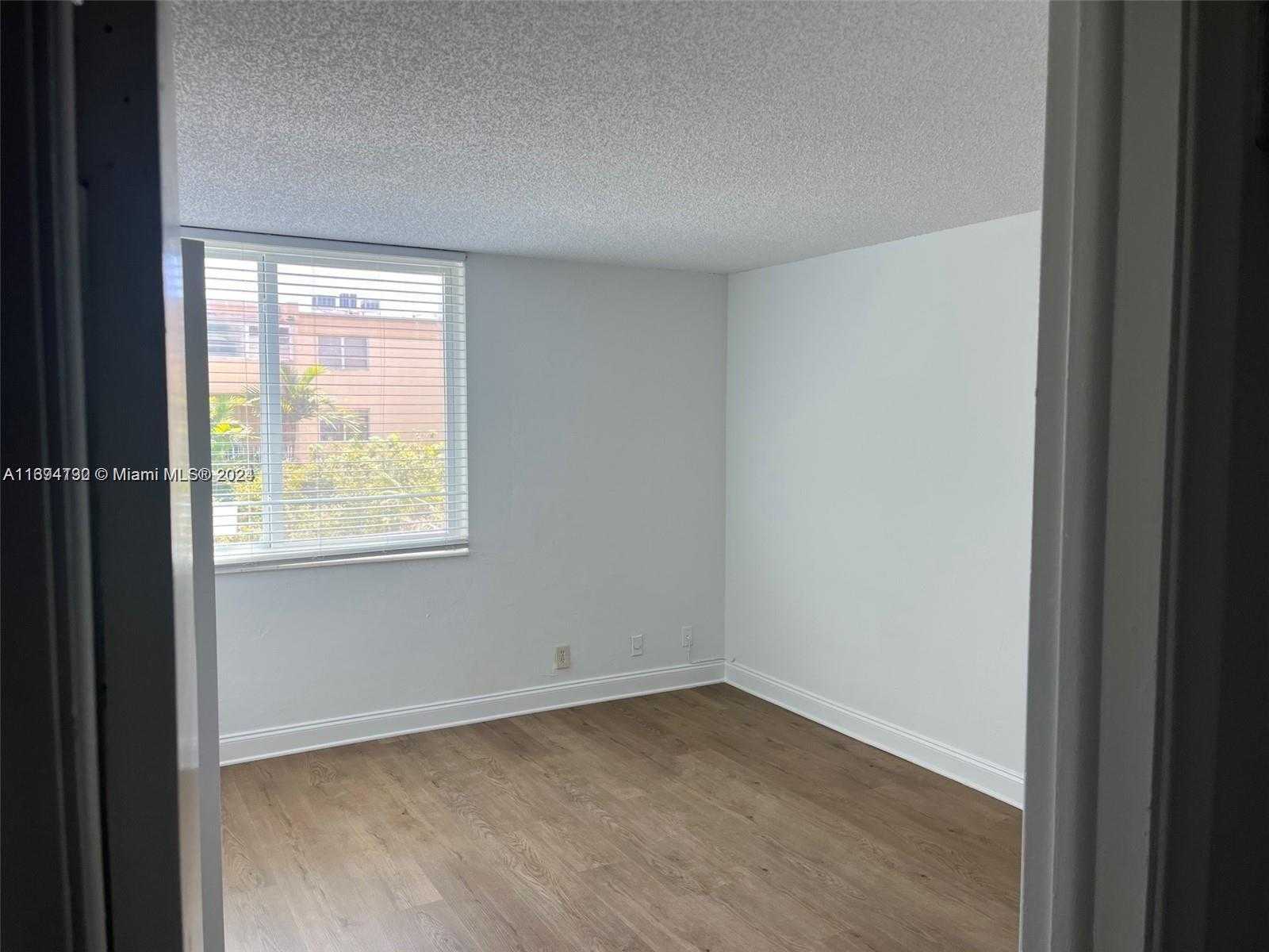 Small Image of 9125 SOUTH WEST 77TH AVE #202, Miami Number 25