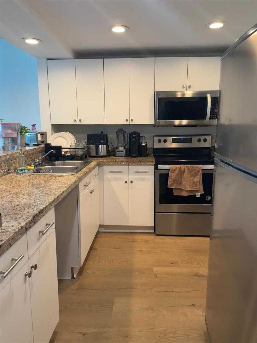 Small Image of 9125 SOUTH WEST 77TH AVE #202, Miami Number 3