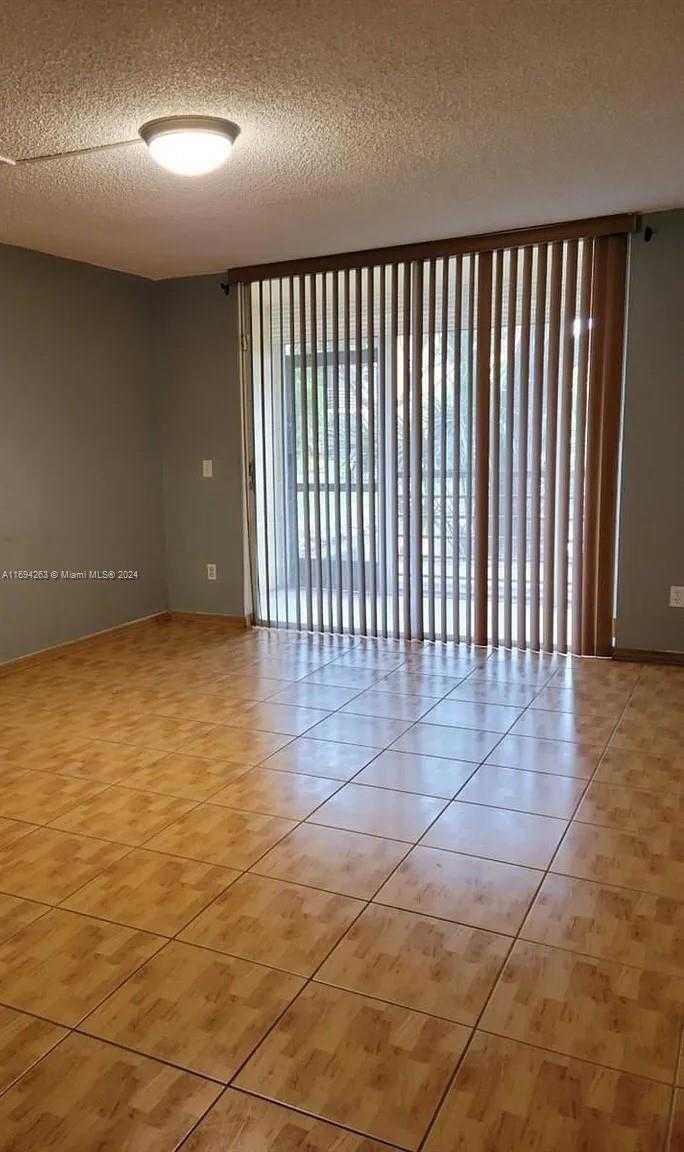 Small Image of 3253 FOXCROFT RD #G107, Miramar Number 6