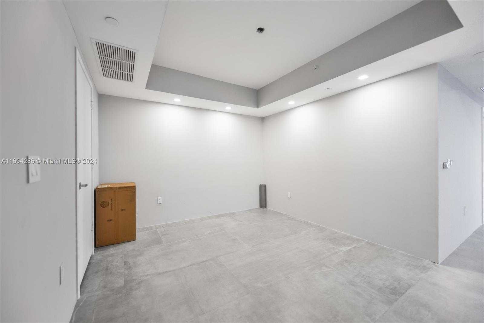 Small Image of 1010 BRICKELL AV #4203, Miami Number 12