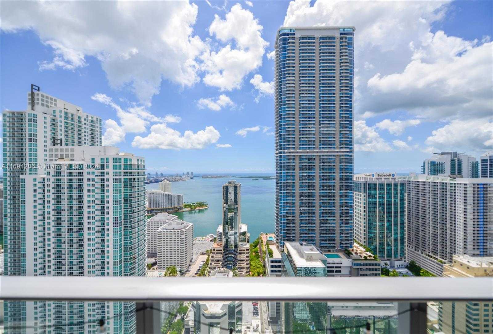 Small Image of 1010 BRICKELL AV #4203, Miami Number 3