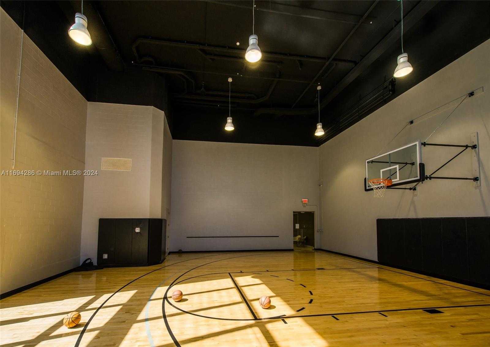 Small Image of 1010 BRICKELL AV #4203, Miami Number 42