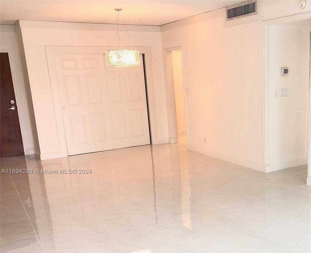Small Image of 3901 SOUTH OCEAN DR #2J, Hollywood Number 14