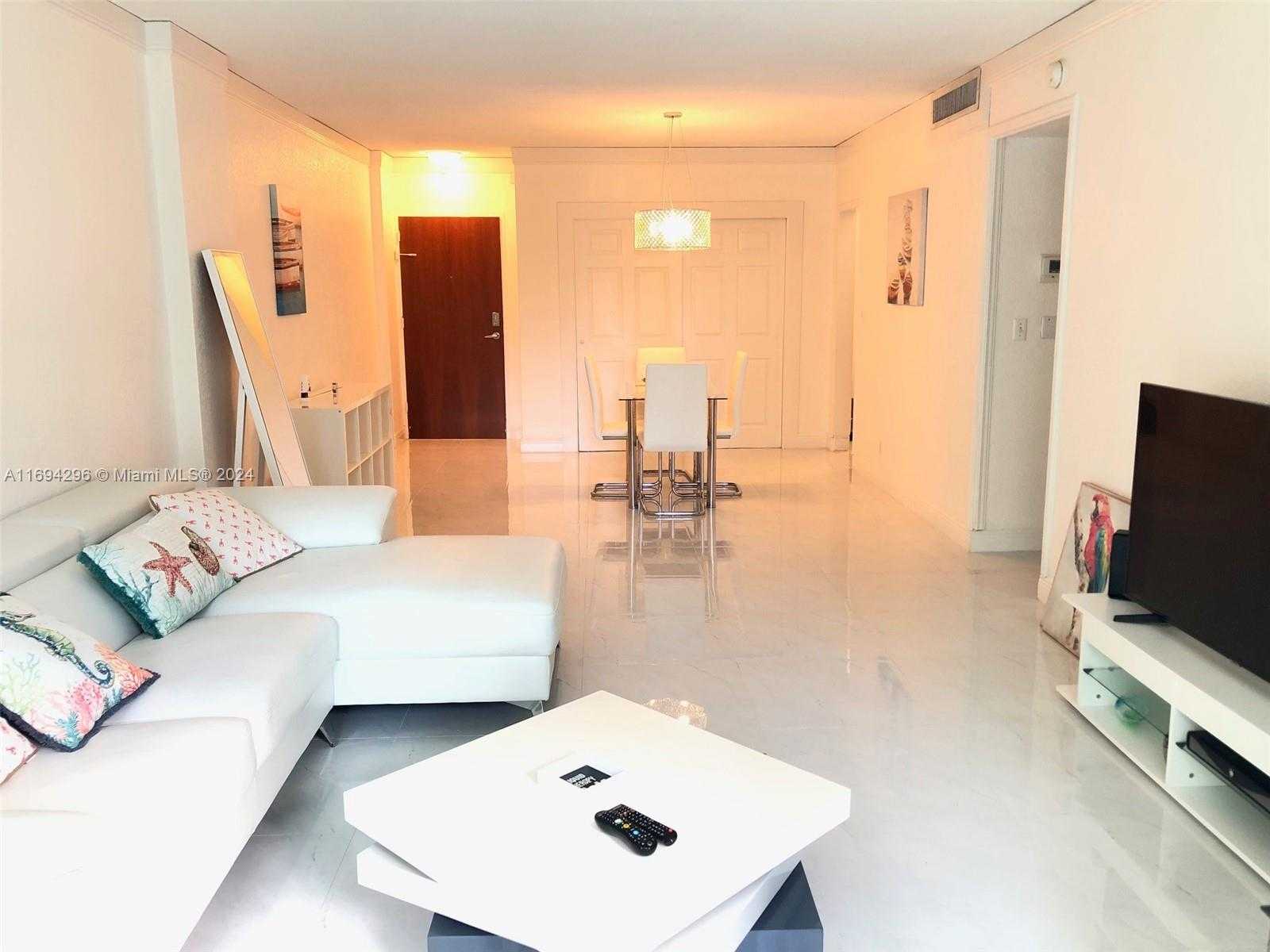 Small Image of 3901 SOUTH OCEAN DR #2J, Hollywood Number 2