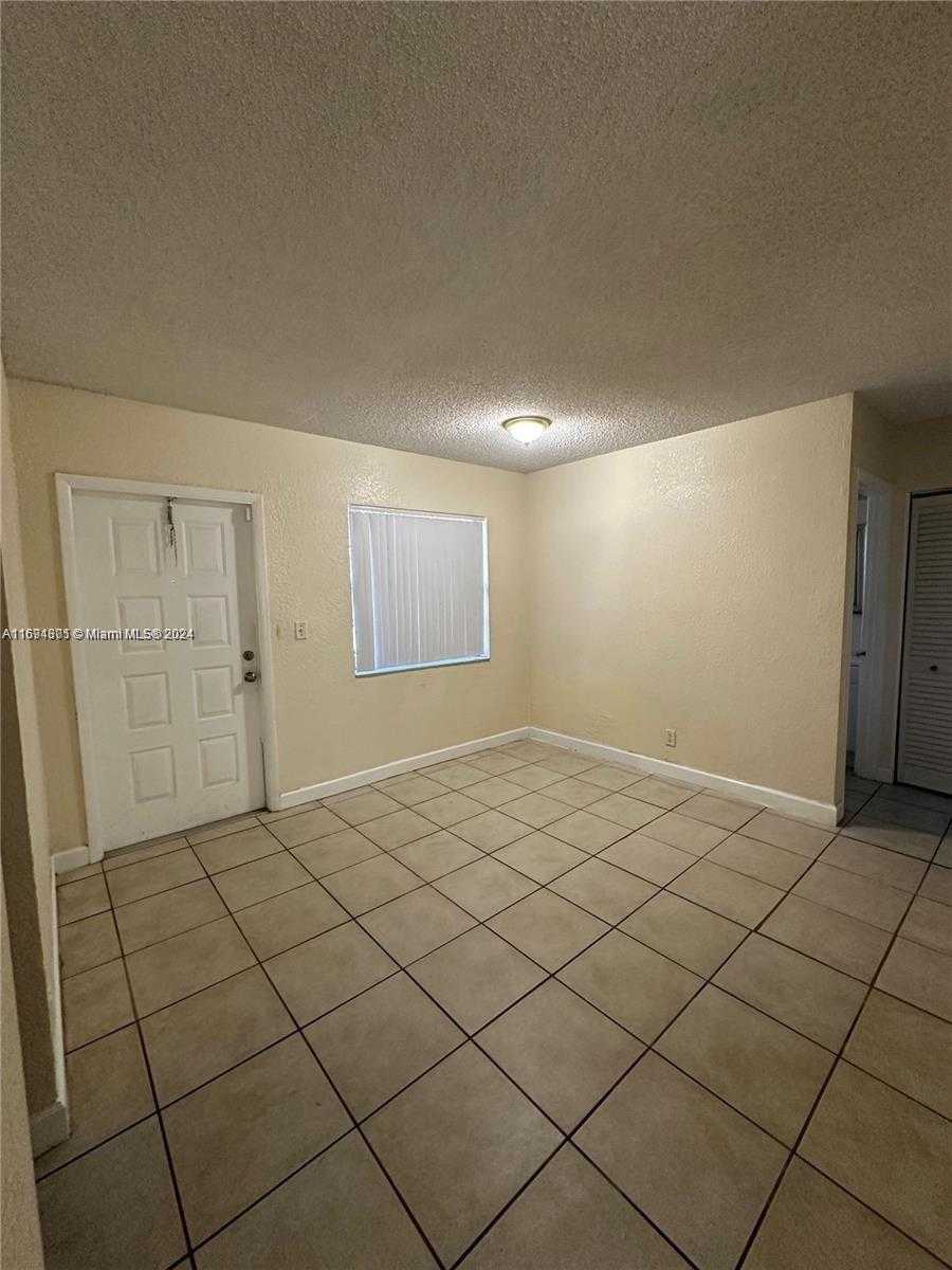 Small Image of 4865 NORTH WEST 9TH DR #4865, Plantation Number 4