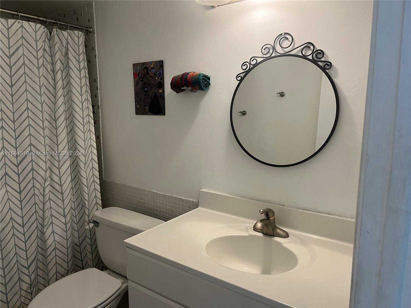 Small Image of 6923 CYPRESS RD #C25, Plantation Number 16